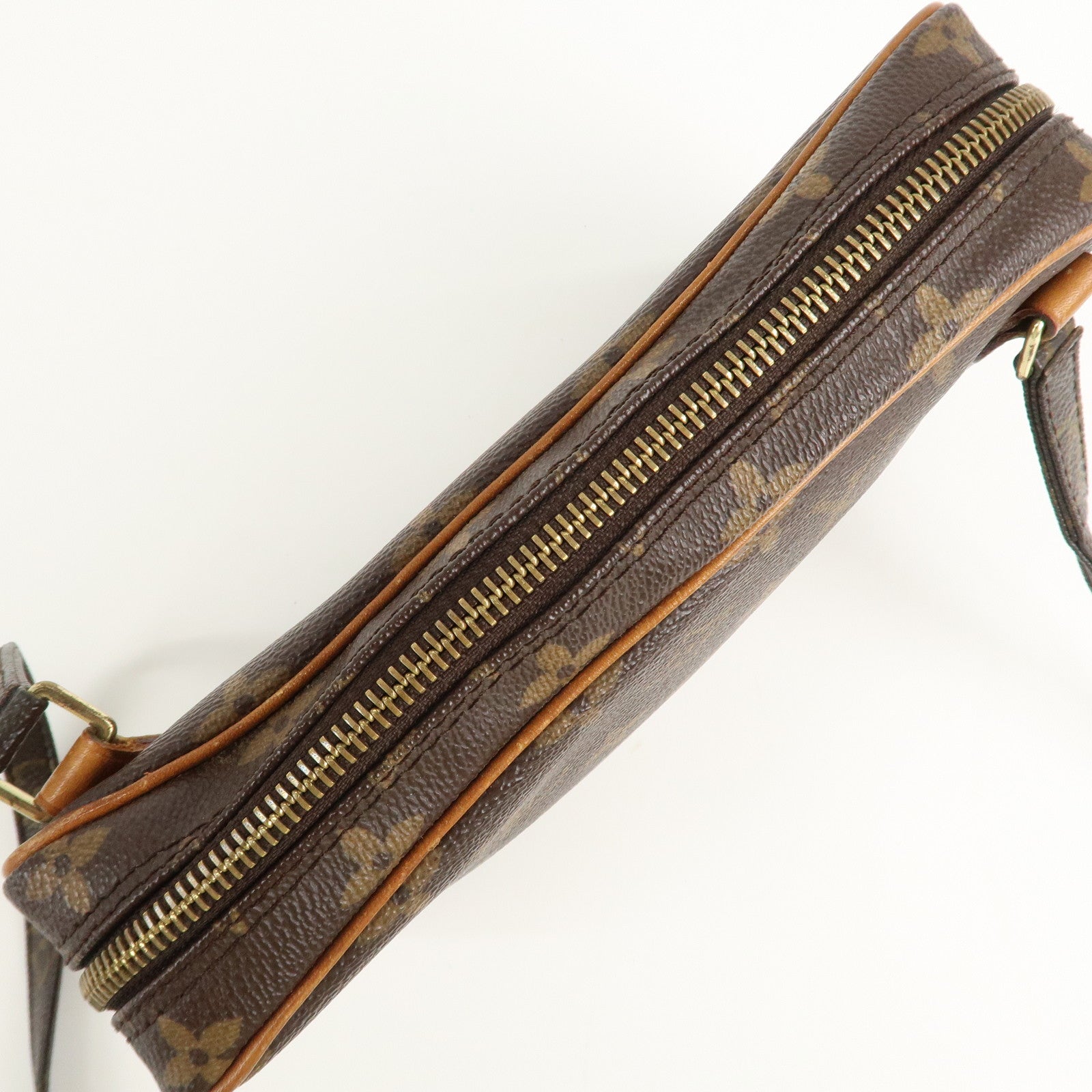 Louis Vuitton Monogram Pochette Marly Bandouliere M51828 Used