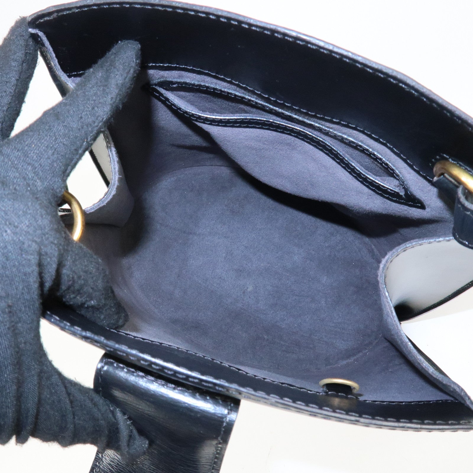 Louis Vuitton Epi Cluny Shoulder Bag Black Noir M52252 Used