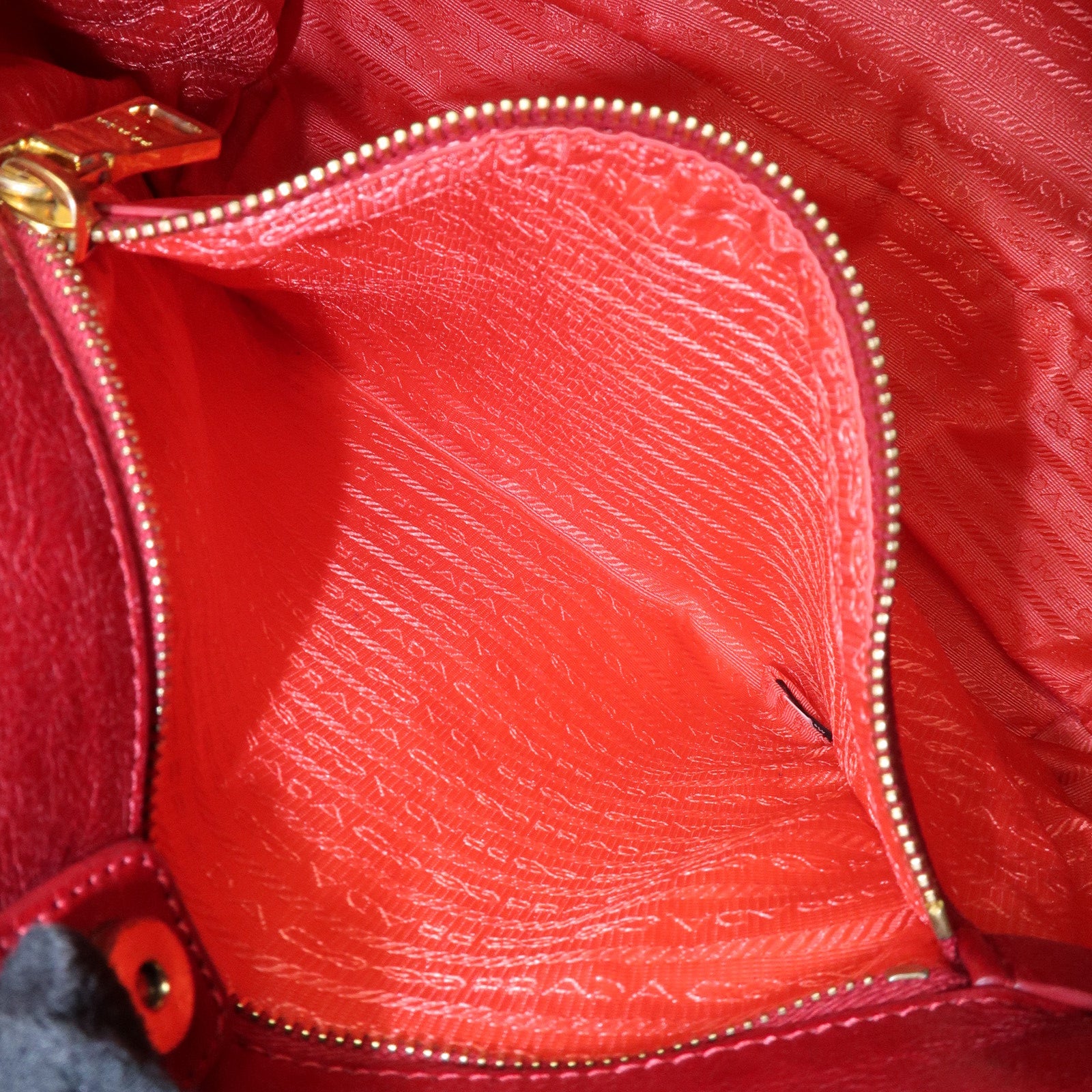 PRADA Logo Leather One Shoulder Bag Red BR4829 Used