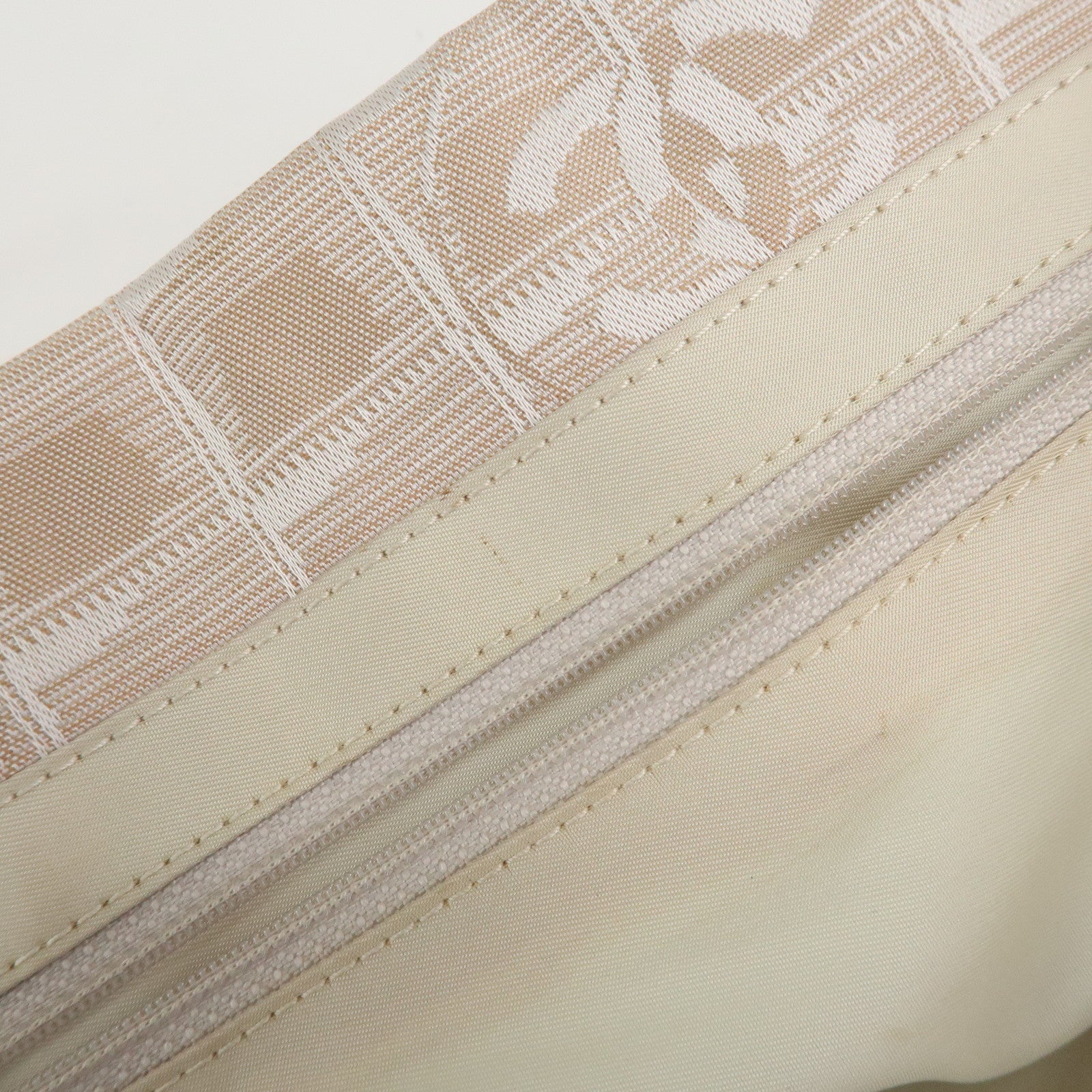 CHANEL New Travel Line Nylon Jacquard Leather Tote Bag MM Beige A15991 Used