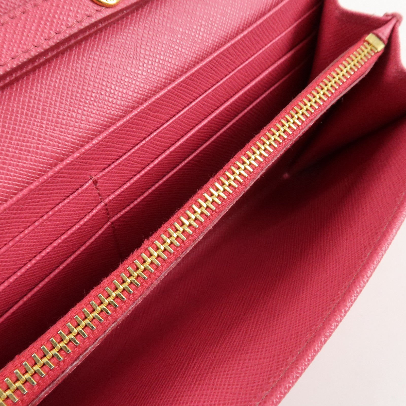 PRADA Saffiano Metal Chain Wallet Shoulder Bag Pink 1DH002 Used