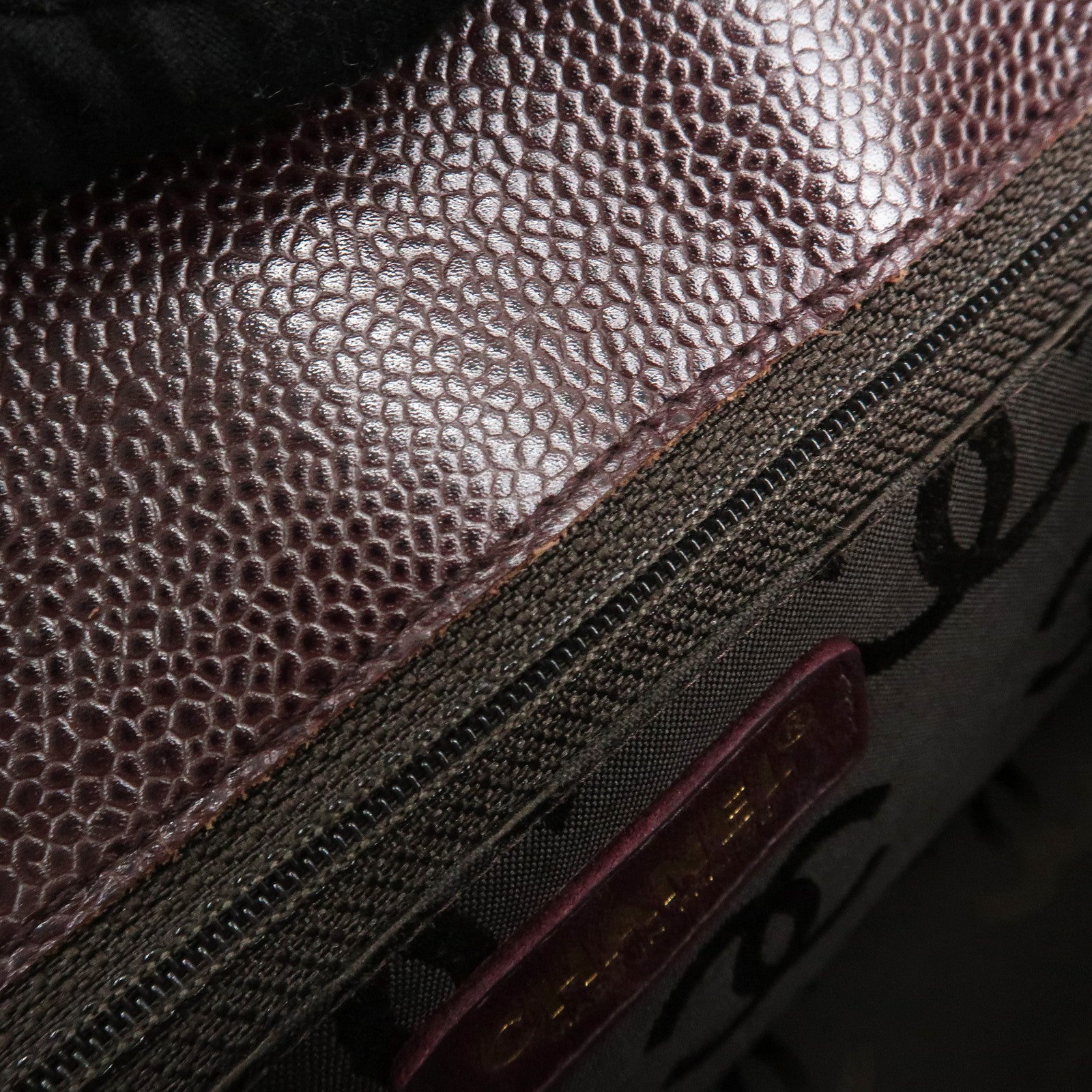 CHANEL Chocolate Bar Caviar Skin Chain Shoulder Bag Wine Gold Used