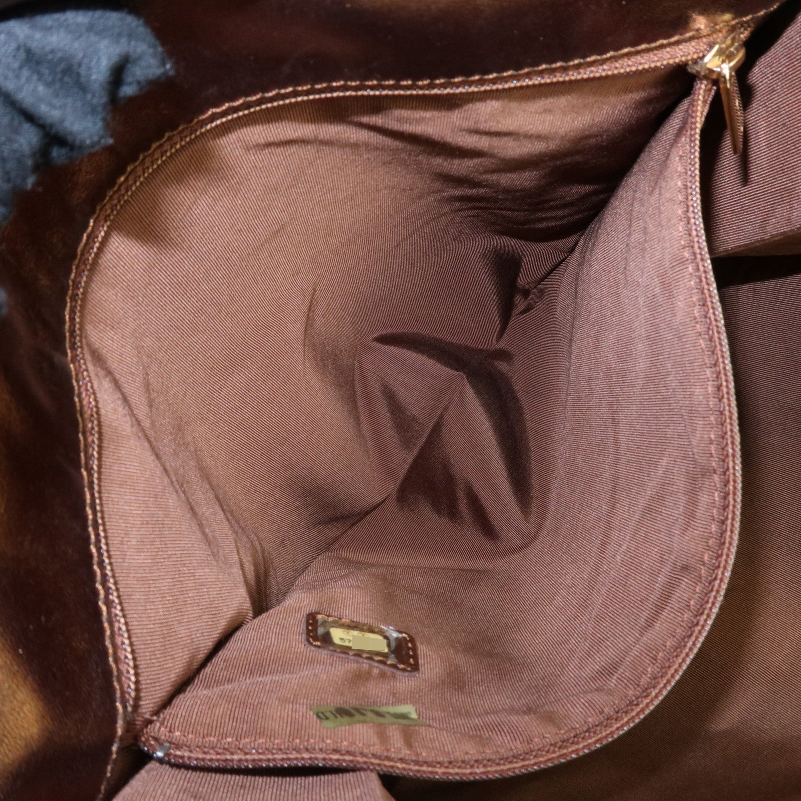 CHANEL Leather Logo Shoulder Bag Hand Bag Gold Used