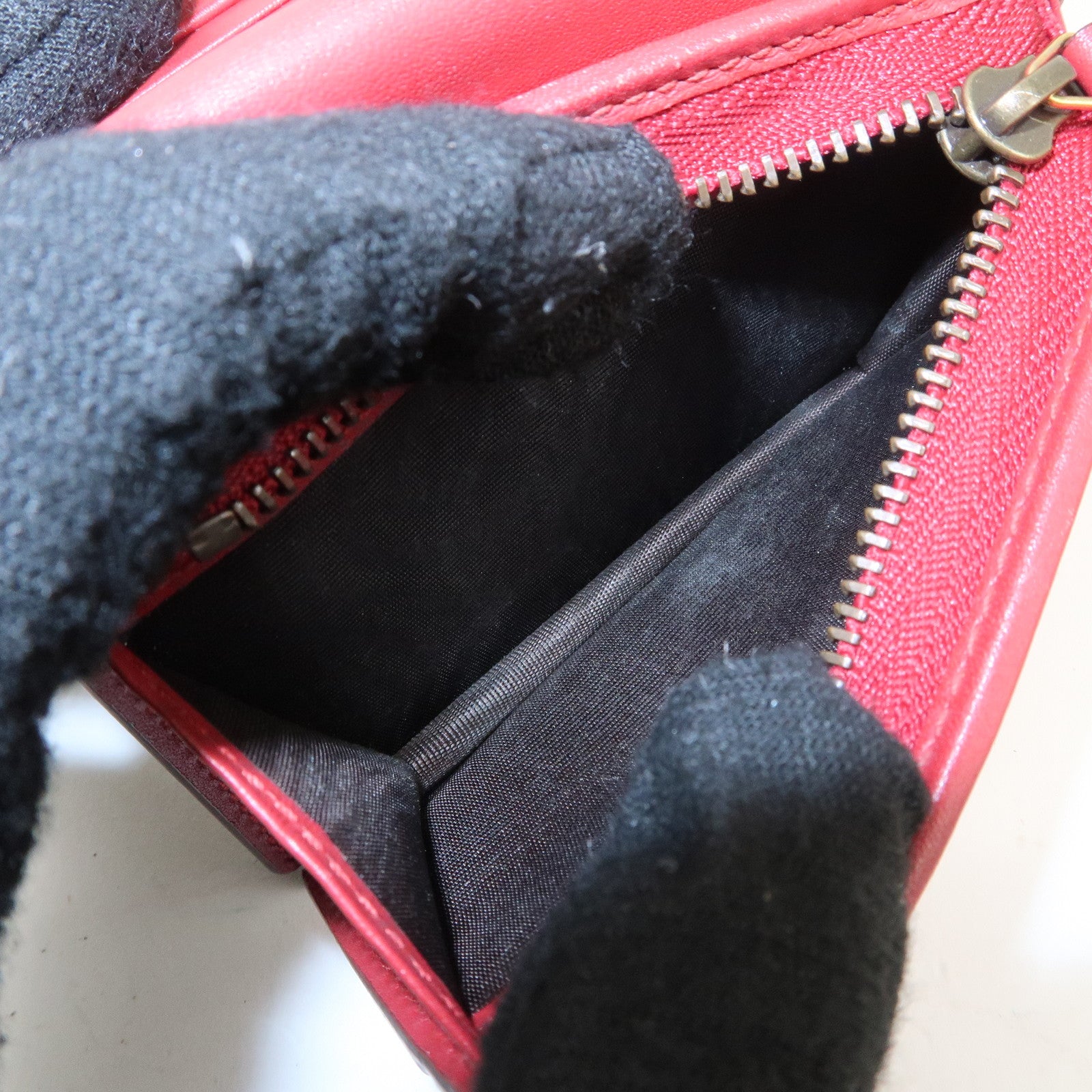 GUCCI Cherry Interlocking G GG Supreme Compact Wallet 476050 Used