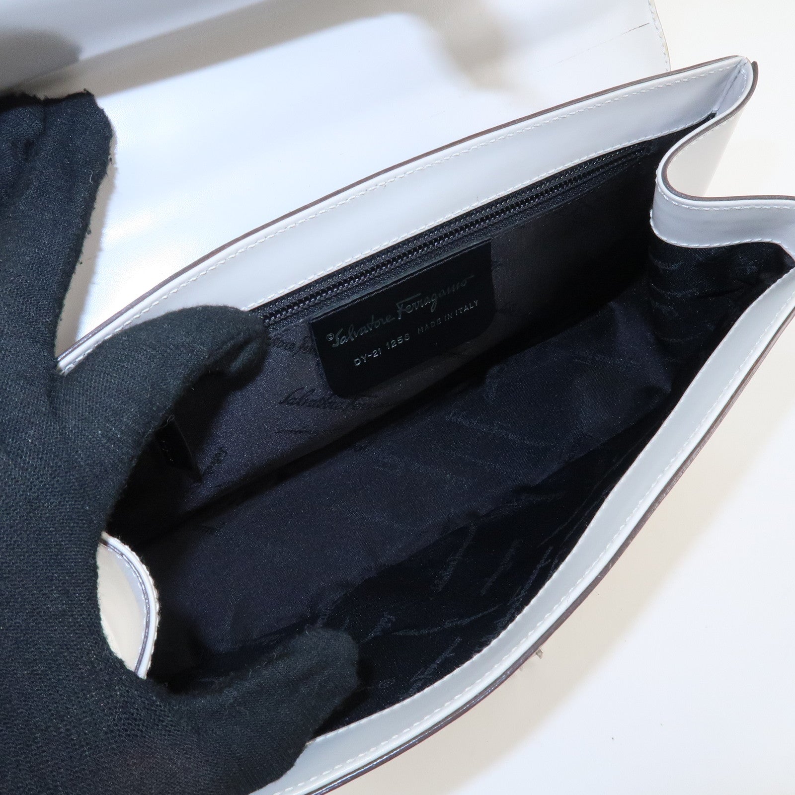 Ferragamo Gancini Pattern Leather Hand Bag Ivory Used