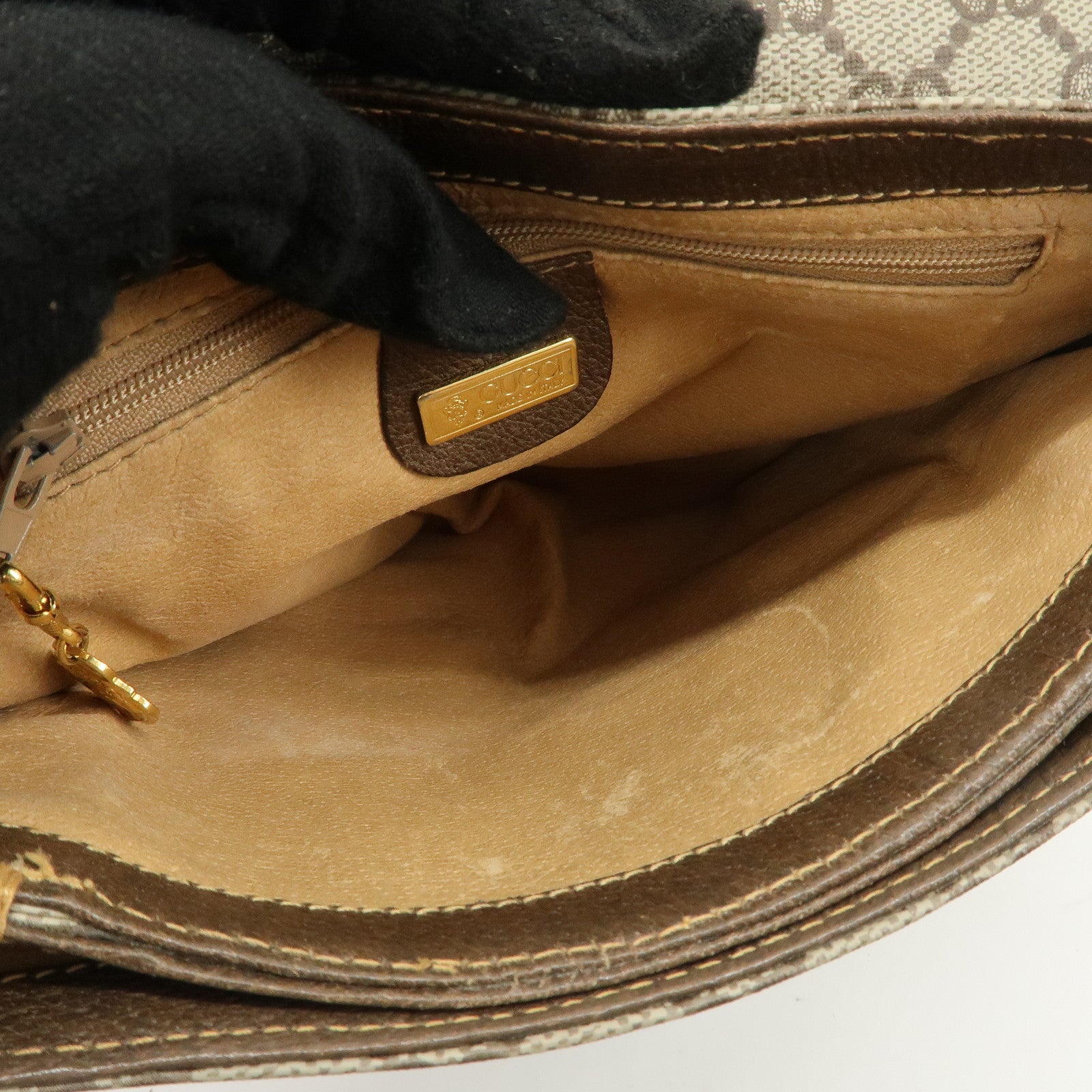 GUCCI Old Gucci GG Plus Leather Shoulder Bag 007.56.0087 Used