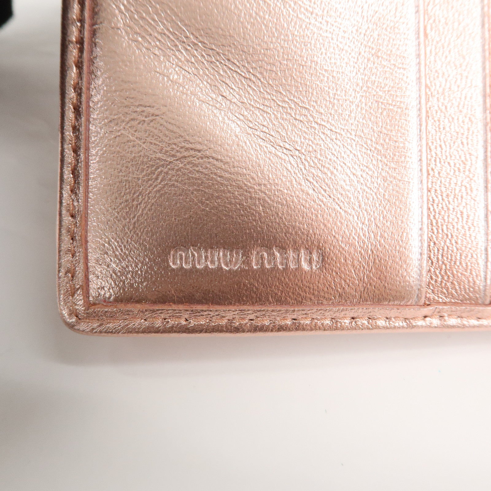 MIU MIU Matelasse Leather Bi-fold Wallet Metalic Pink 5MV016 Used