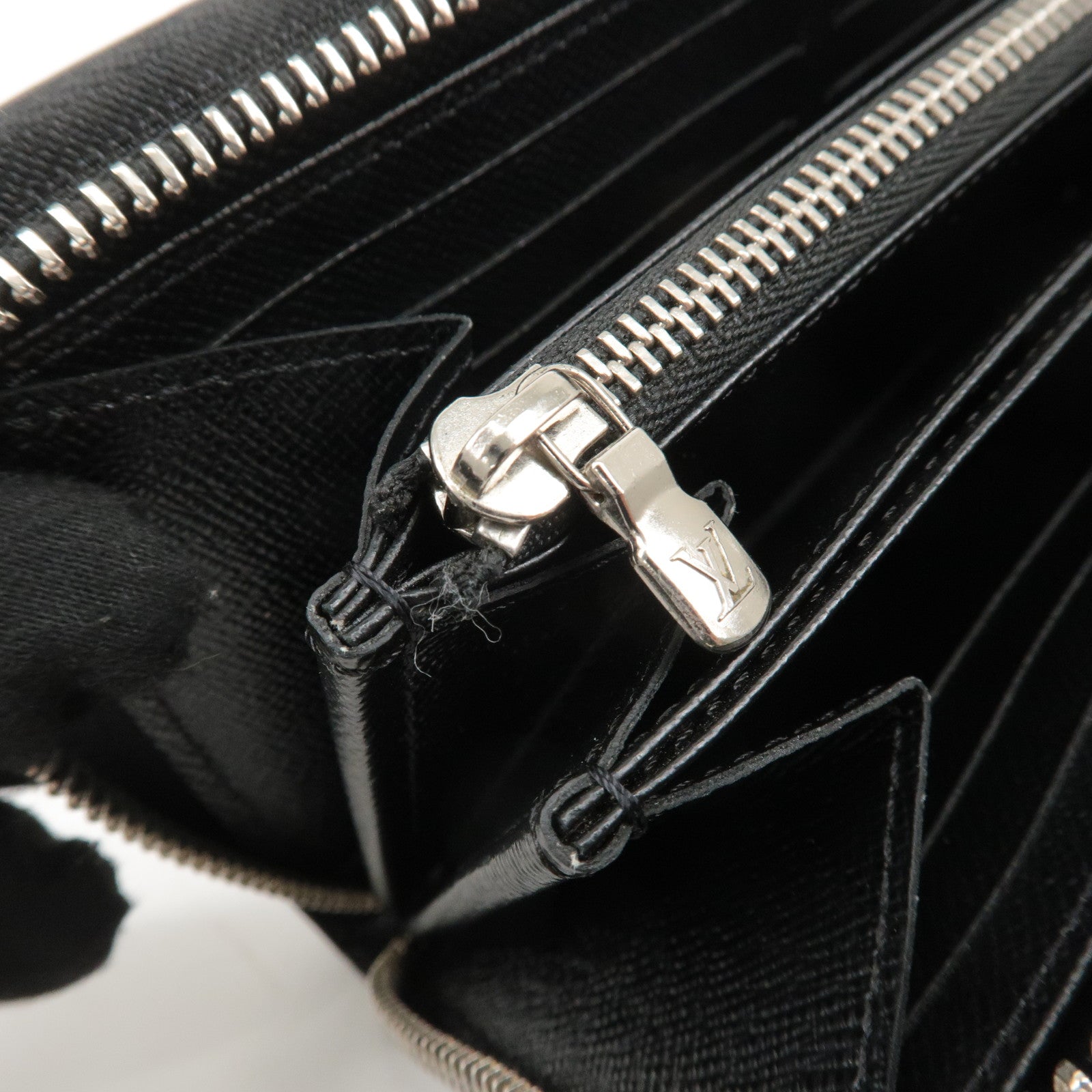 Louis Vuitton Epi Zippy Wallet Zip Around Wallet Noir M61857 Used