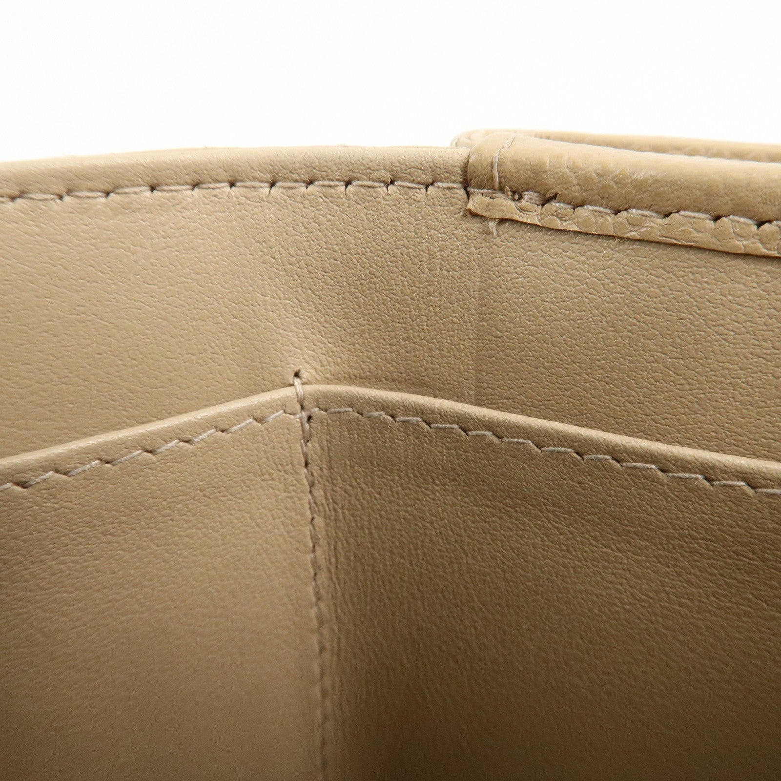 CHANEL Matelasse Cavier Skin Compact Wallet Beige Silver HDW Used