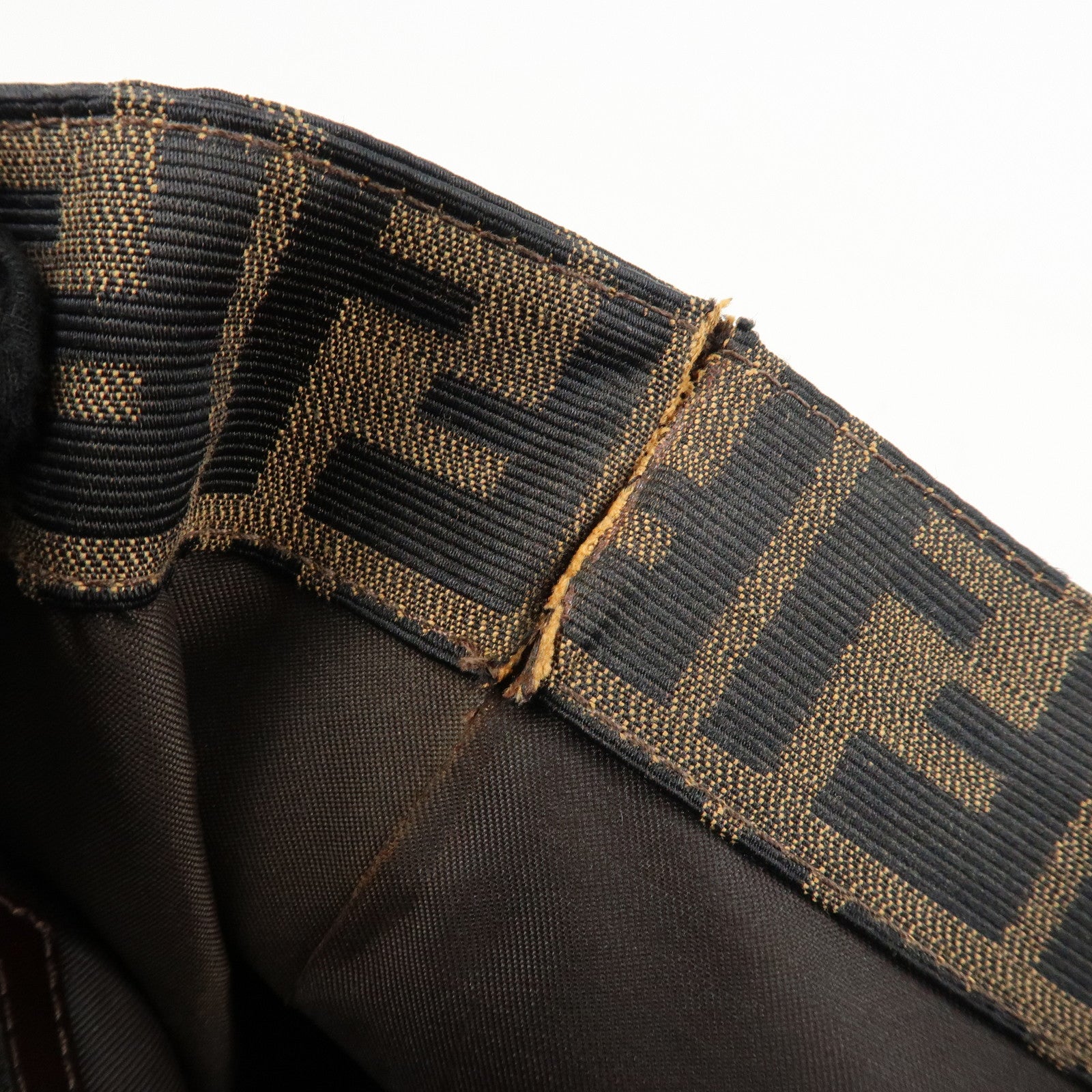 FENDI Zucca Canvas Leather Shoulder Bag Brown Black 15808 Used