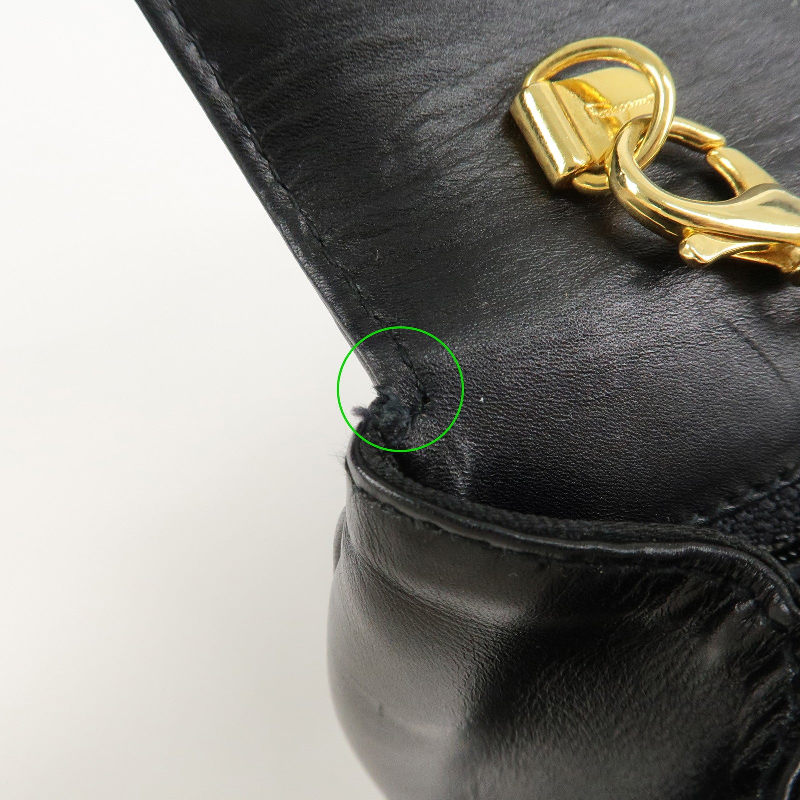 Ferragamo Varra Leather Chain Shouder Bag Gold Chain Black Used