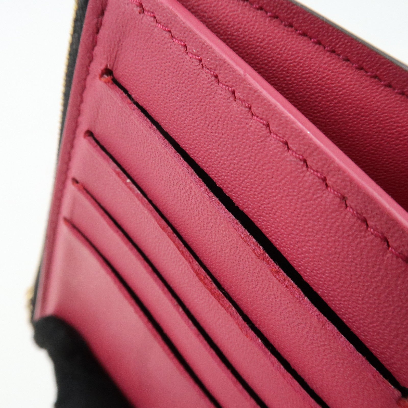 Louis Vuitton Portefeuille Capucines Compact Wallet M62157 Used