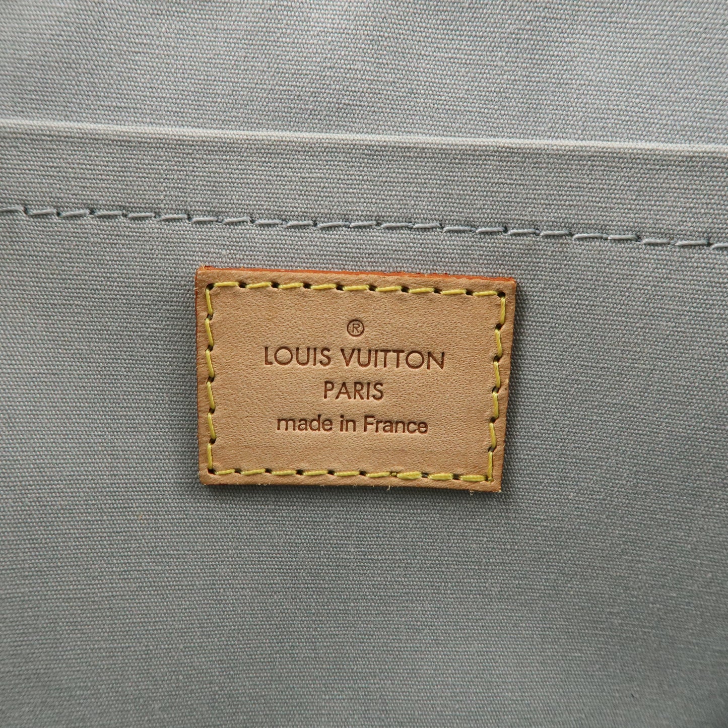 Louis Vuitton Monogram Vernis Rosewood Avenue Perle M93508