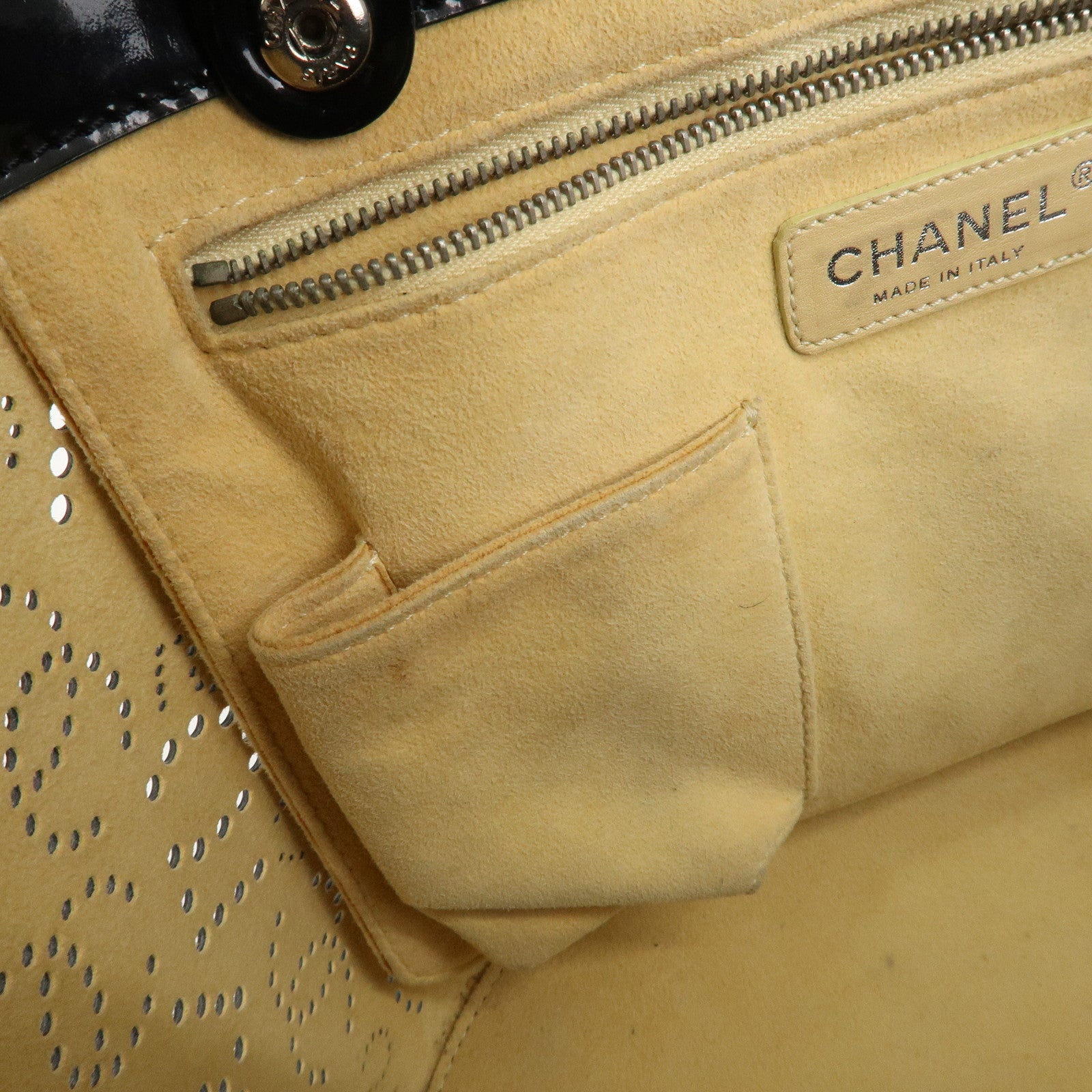 CHANEL COCO Mark No.5 Patent Leather Punching Hand Bag Black Used