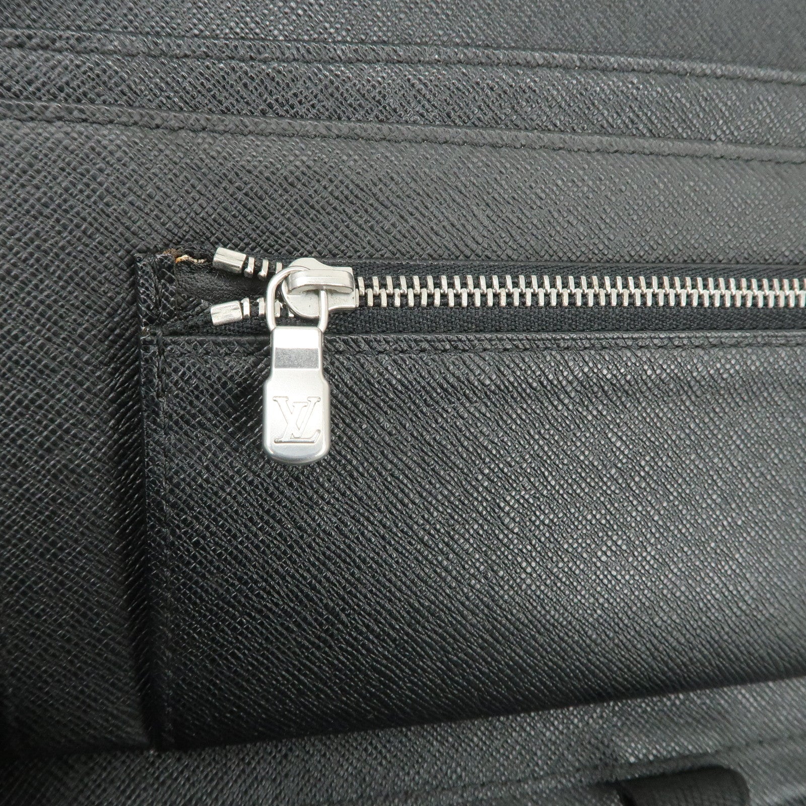 Louis Vuitton Taiga Organizer Atoll Long Wallet Ardoise M30652 Used