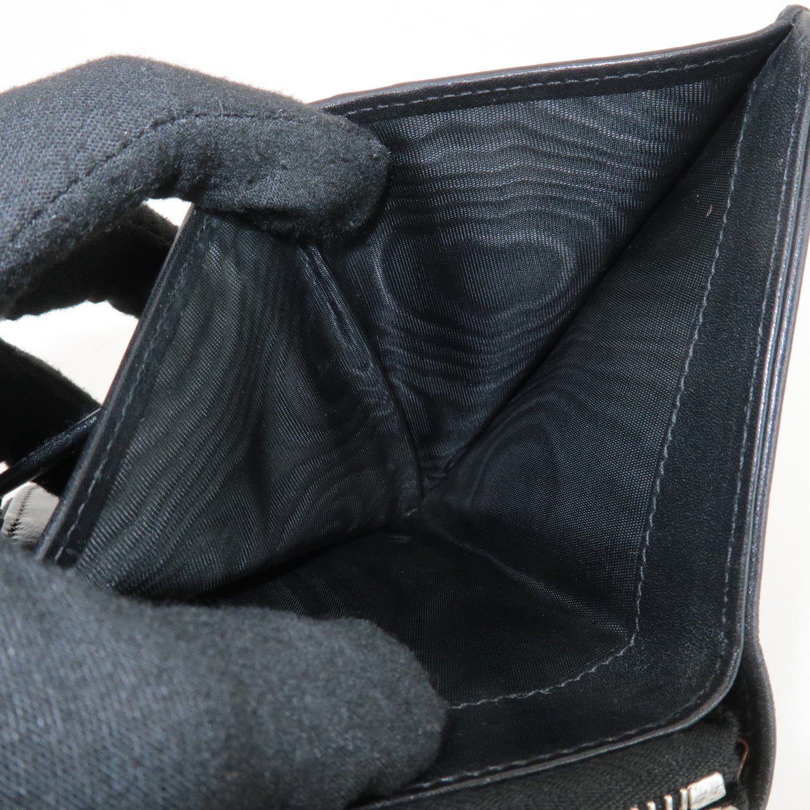 PRADA Logo Leather Round Zip Wallet Bijou Black Used