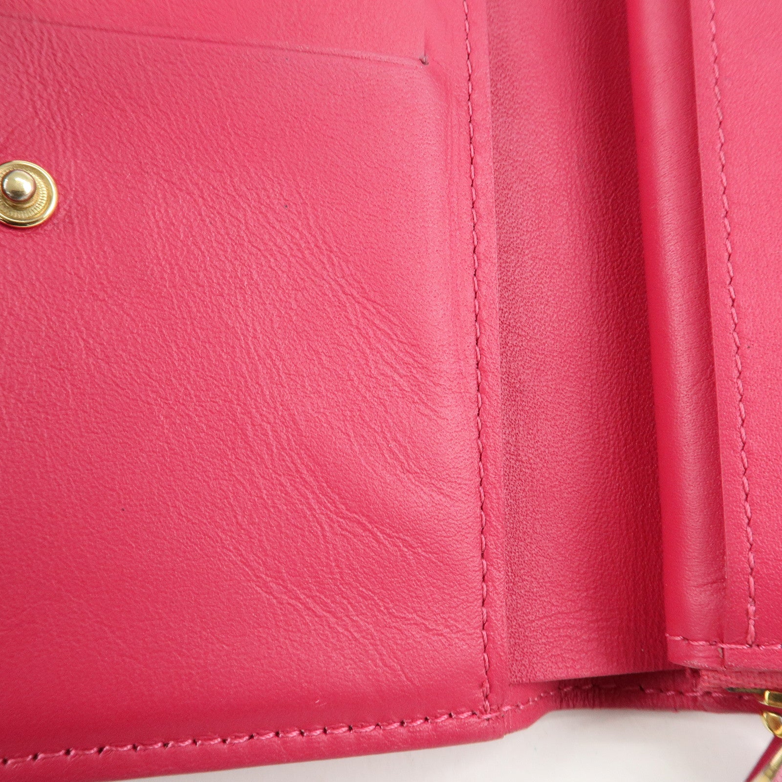 Louis Vuitton New Wave Leather Bi-Fold Compact Wallet Freesia Pink Used