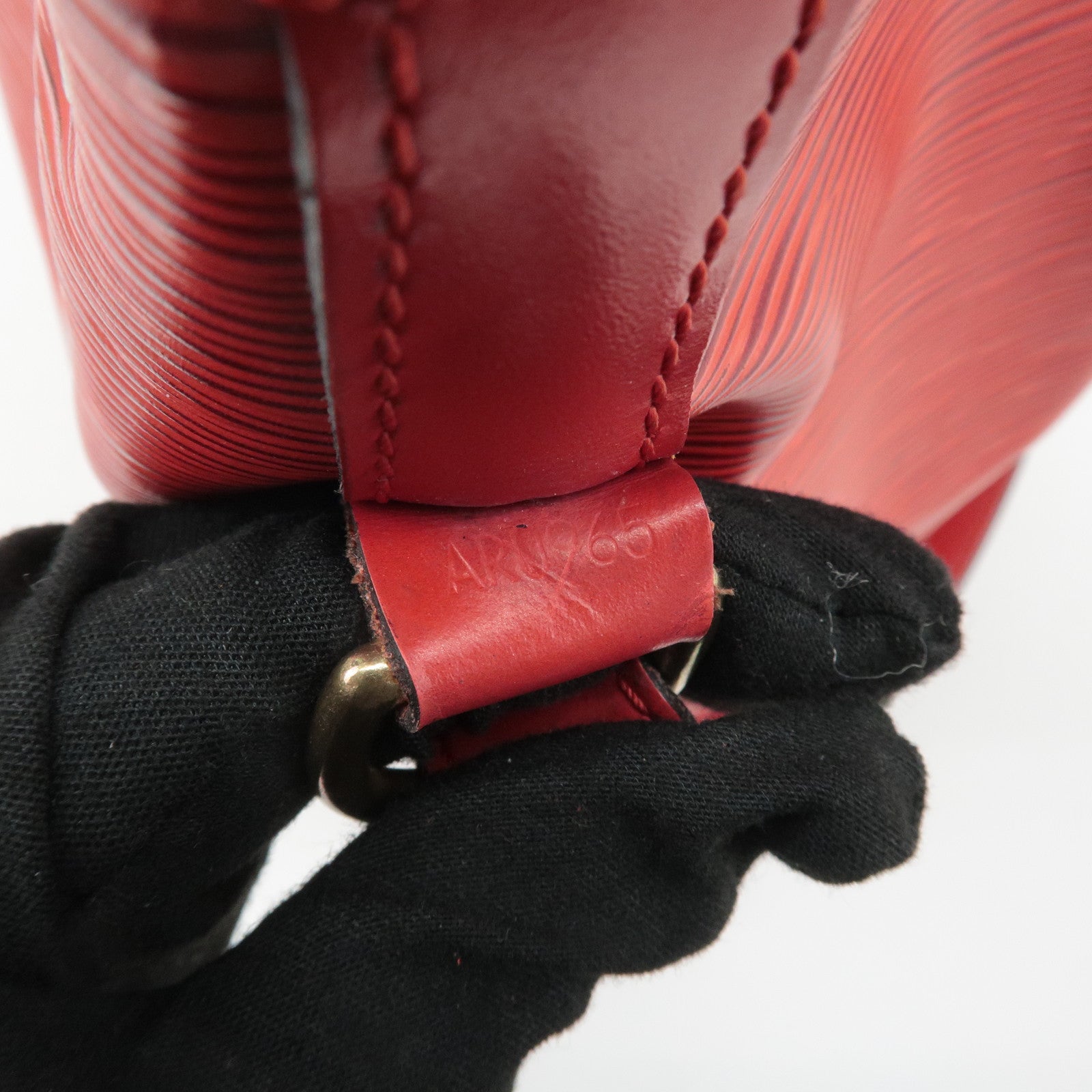 Louis Vuitton Epi Noe Shoulder Bag Castilian Red M44007 Used