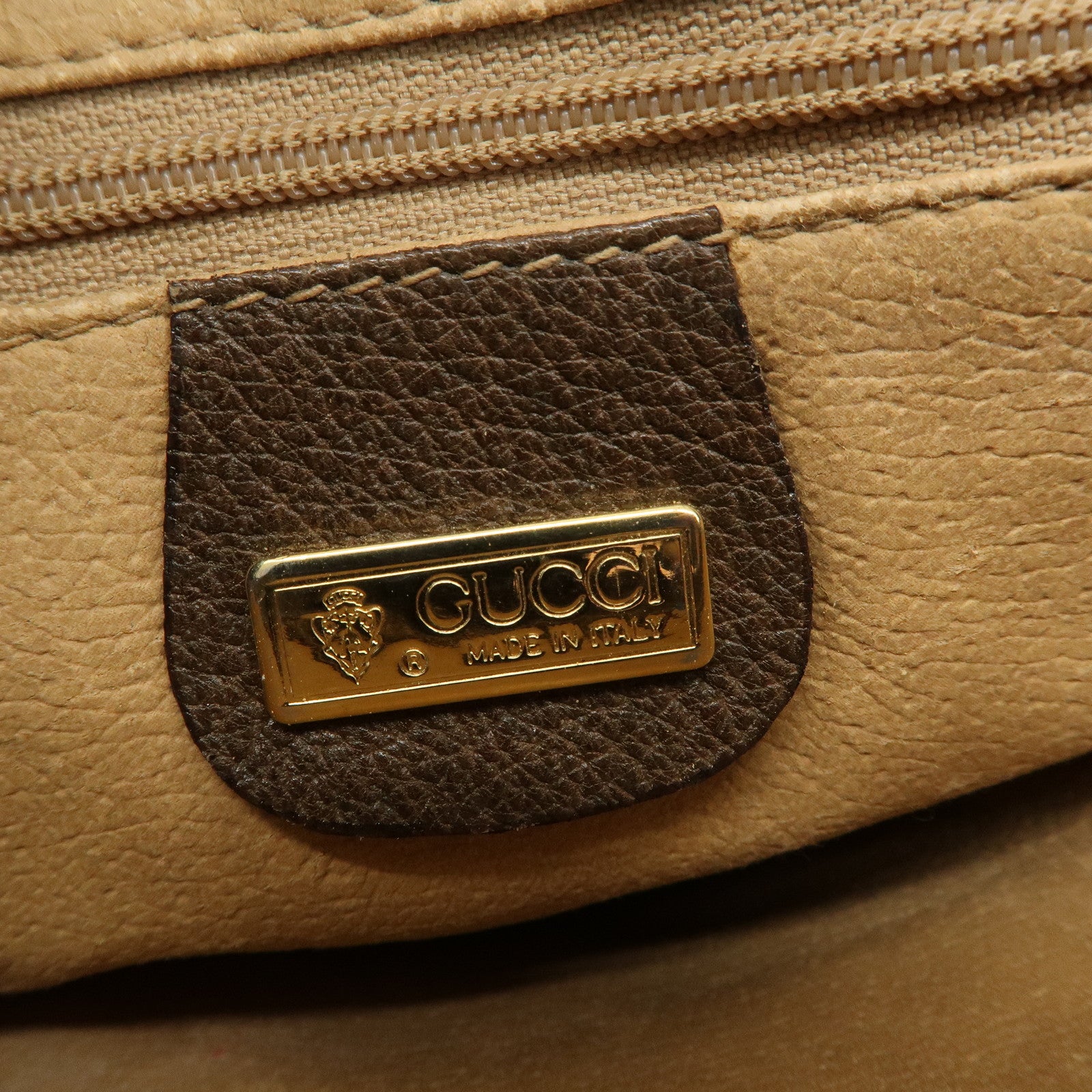 GUCCI Old Gucci GG Plus Leather Shoulder Bag 007.56.0087 Used