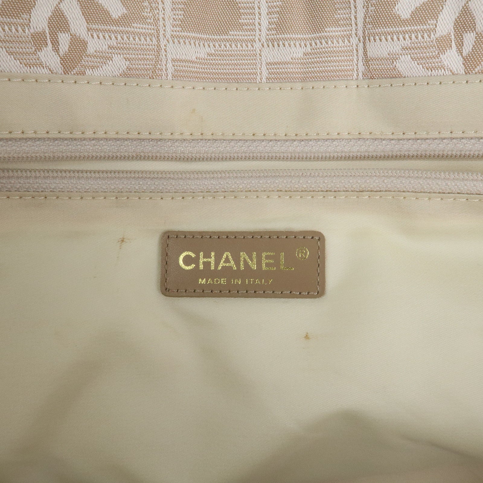 CHANEL New Travel Line Nylon Jacquard Leather Tote Bag MM Beige A15991 Used