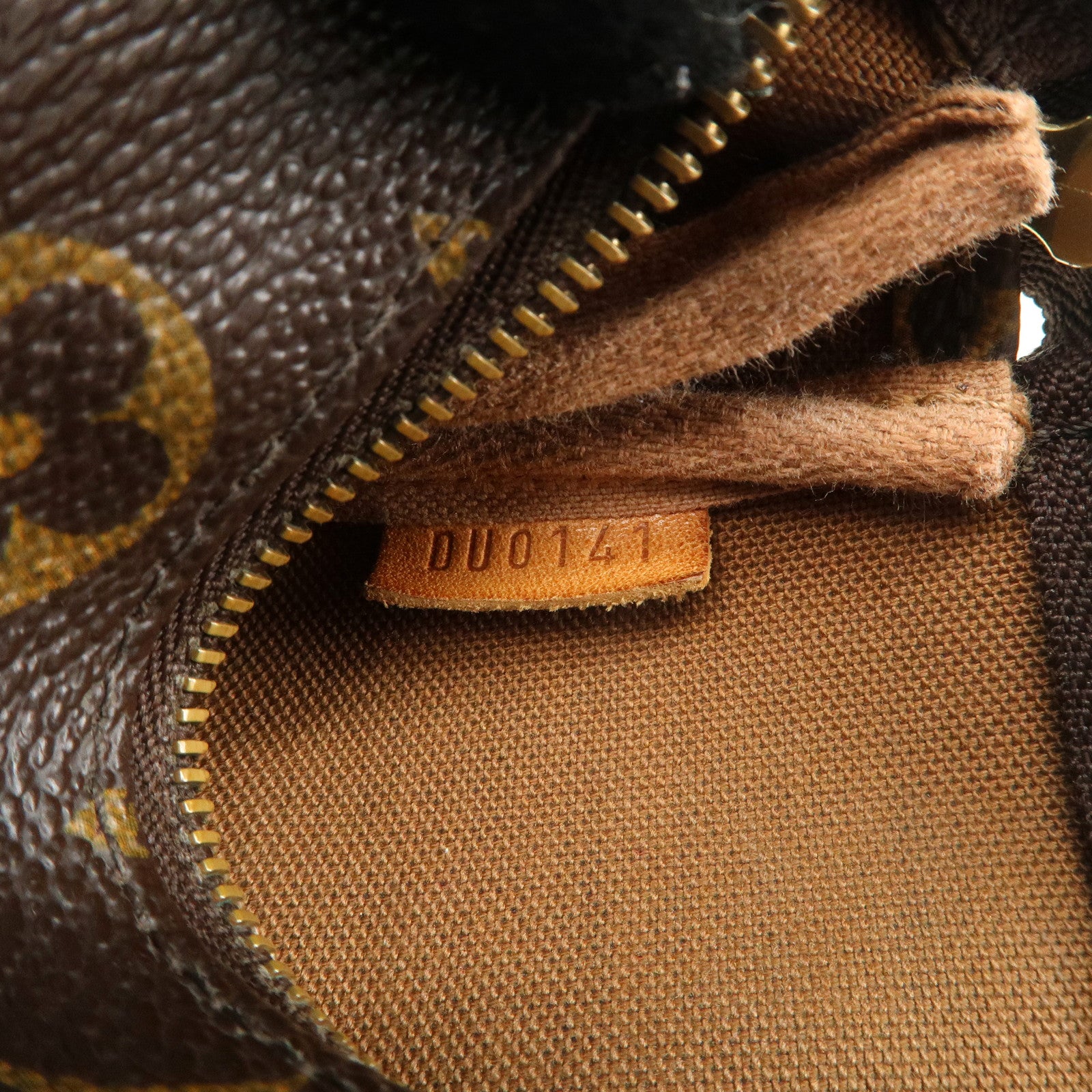 Louis Vuitton Monogram Mini Pochette Accessoires Pouch M58009 Used