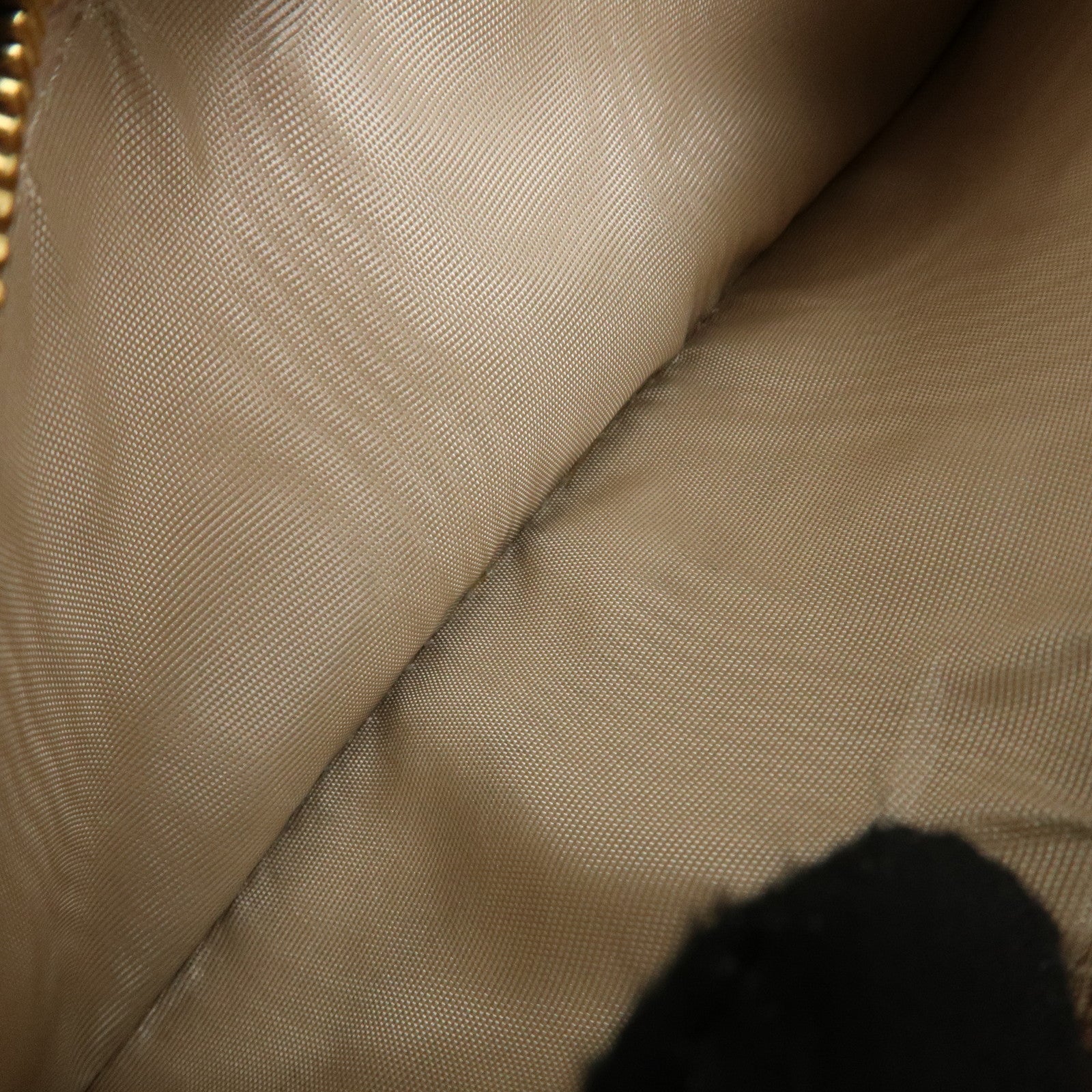 MIU MIU Matelasse Leather Round Zipper Long Wallet Pink Beige Used