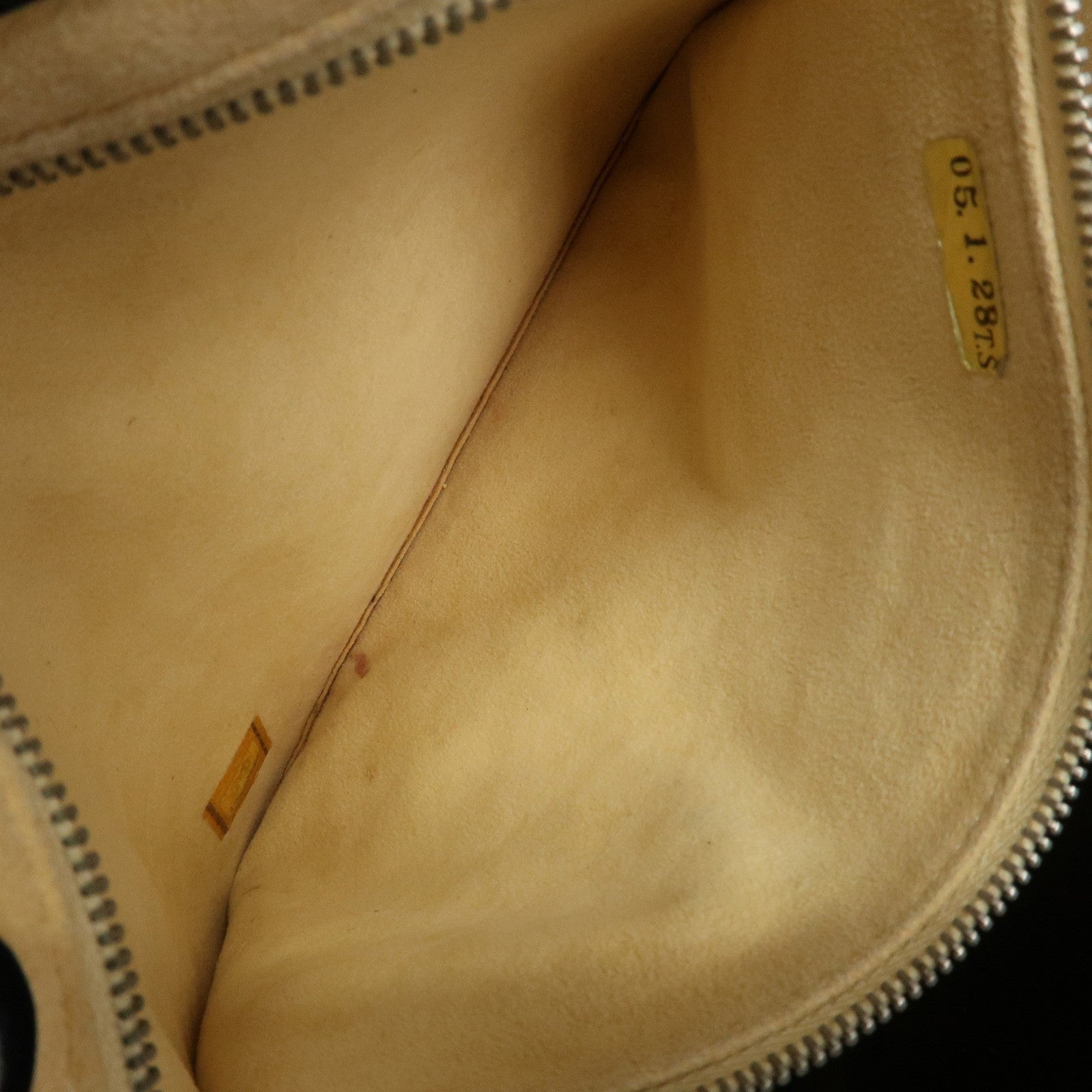 CHANEL COCO Mark No.5 Patent Leather Punching Hand Bag Black Used