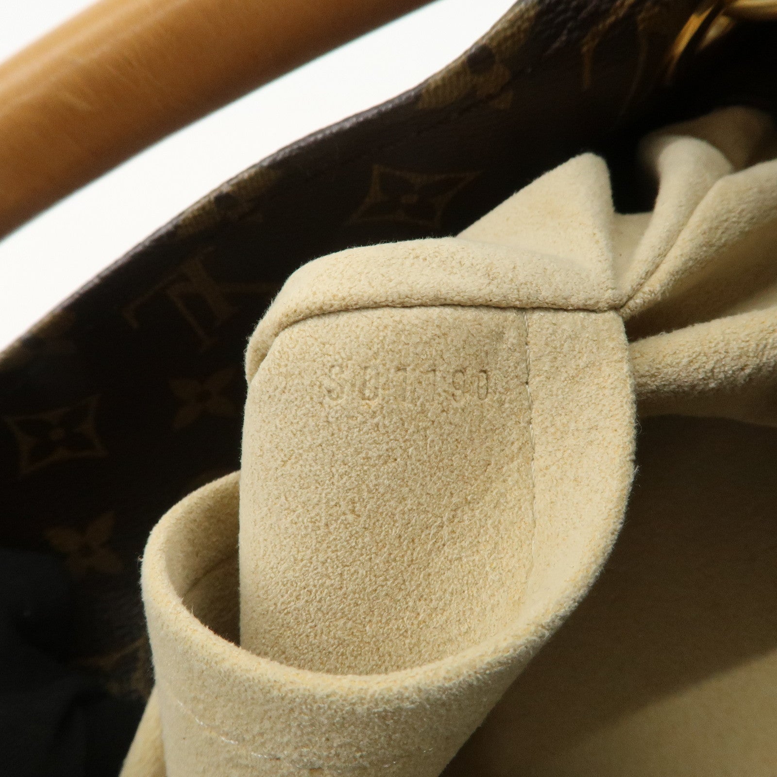 Louis Vuitton Monogram Artsy MM Shoulder Bag M40249 Used