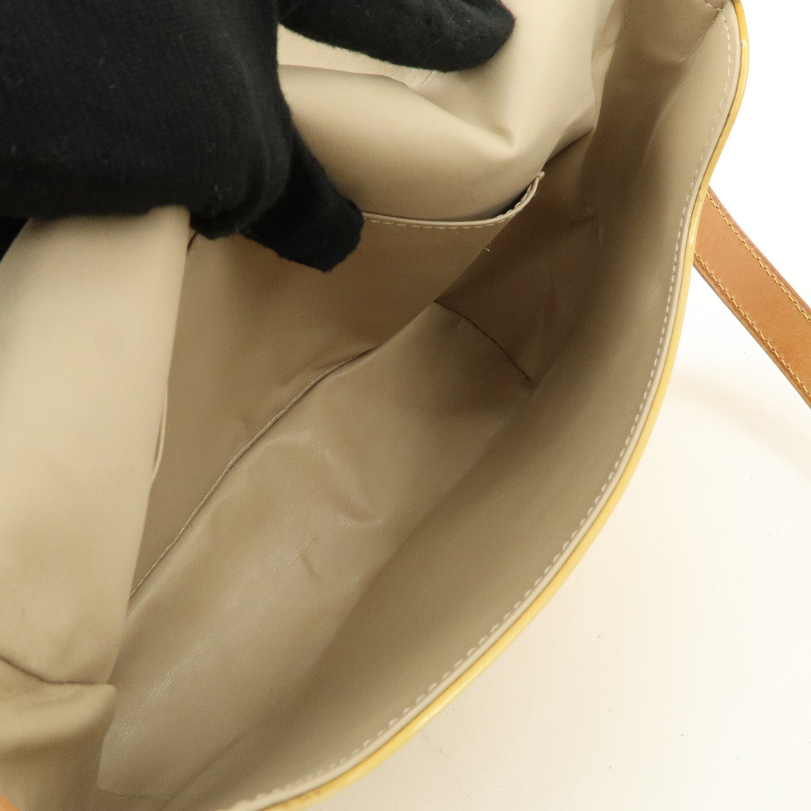 Louis Vuitton Monogram Vernis Thompson Street Jaune M91123 Used