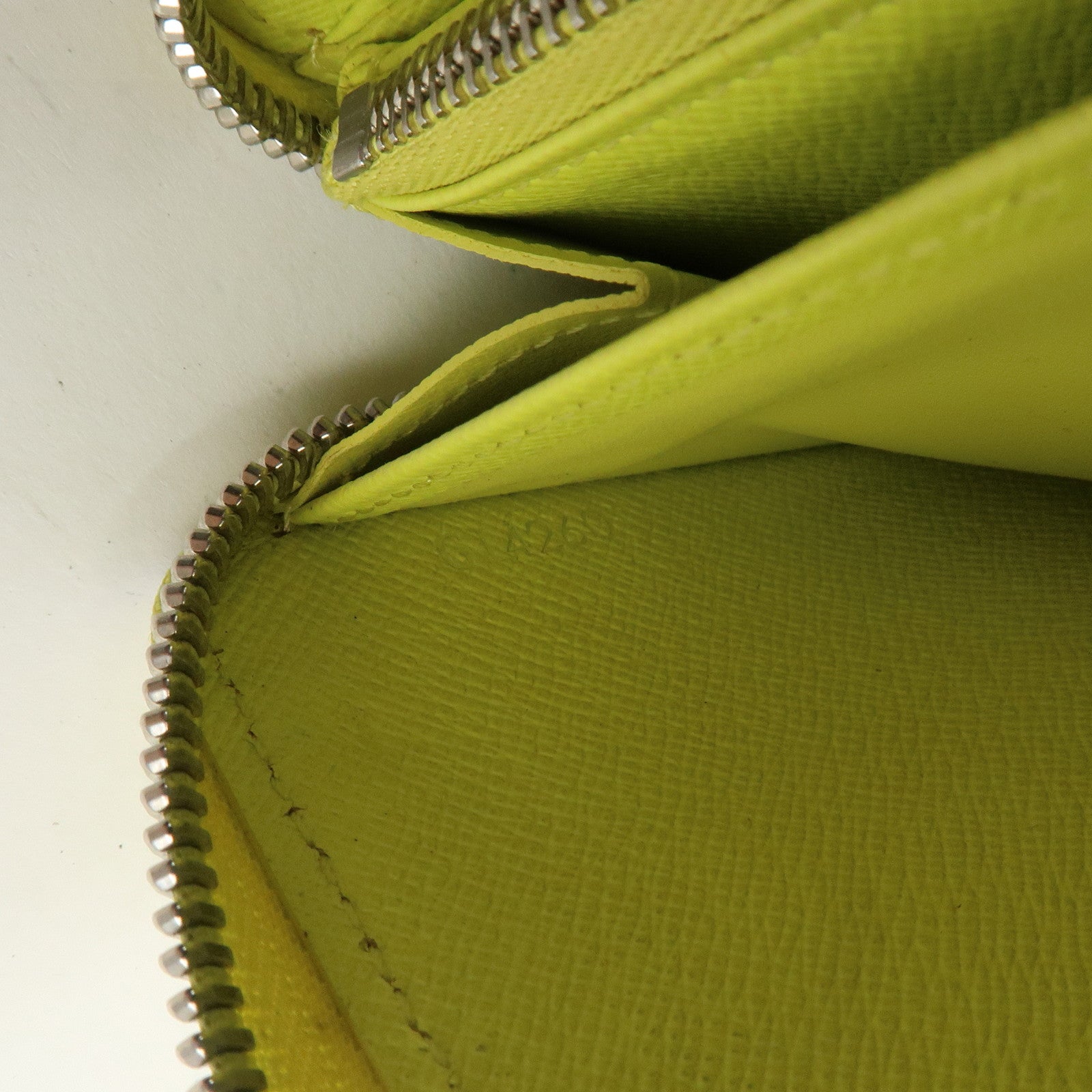 Louis Vuitton Epi Zippy Wallet Long Wallet Pistache M60436 Used