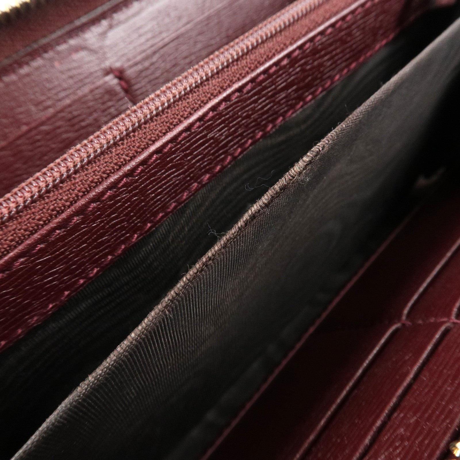 GUCCI Interlocking G Leather Long Wallet Heartbeat Print 309705 Used