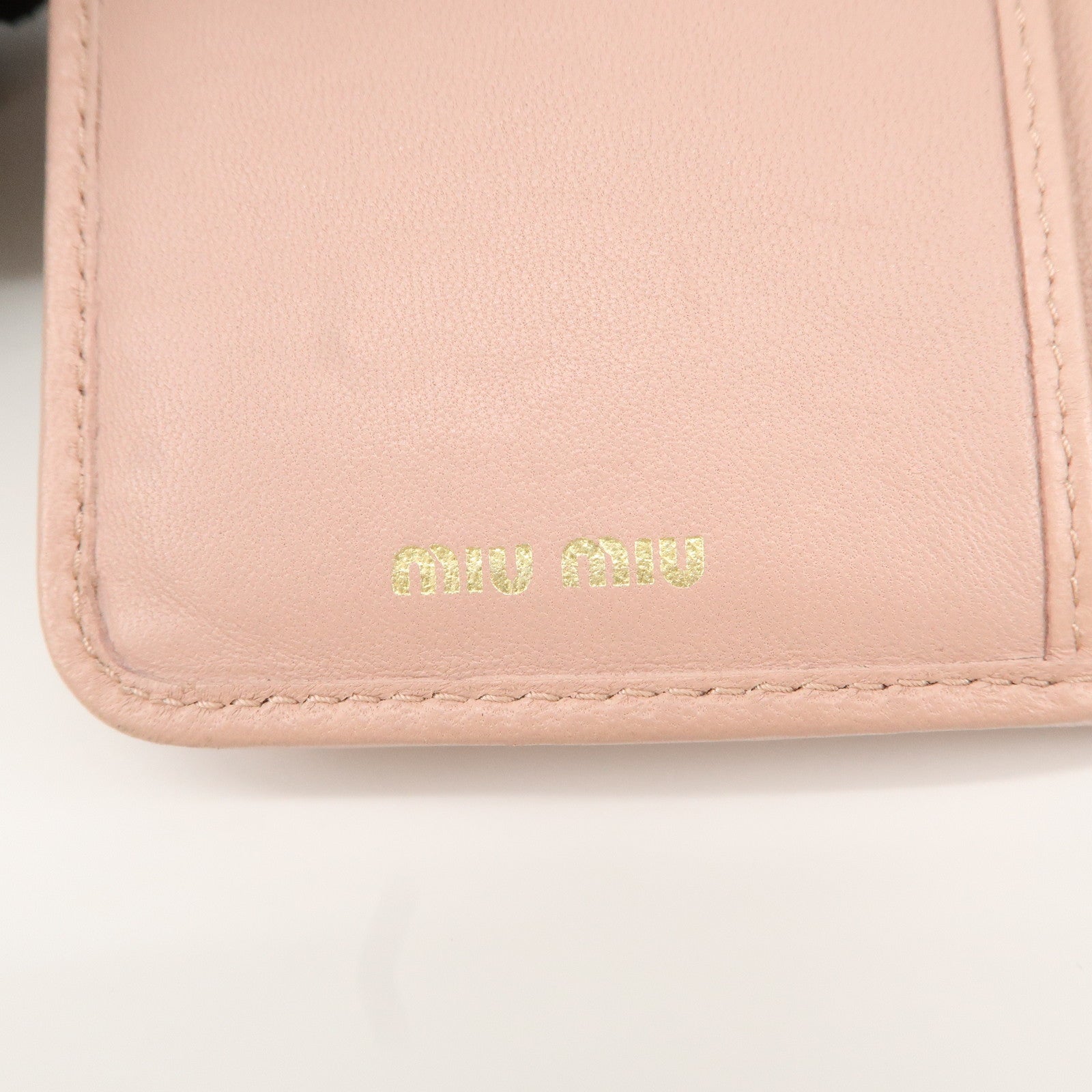 MIU MIU Matelasse Leather Round Zipper Bi-fold Wallet Pink Used