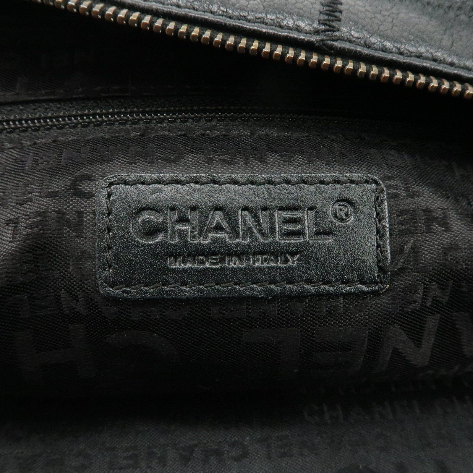 Chanel Chocolate Bar Caviar Skin Mini Boston Bag A26135 Used