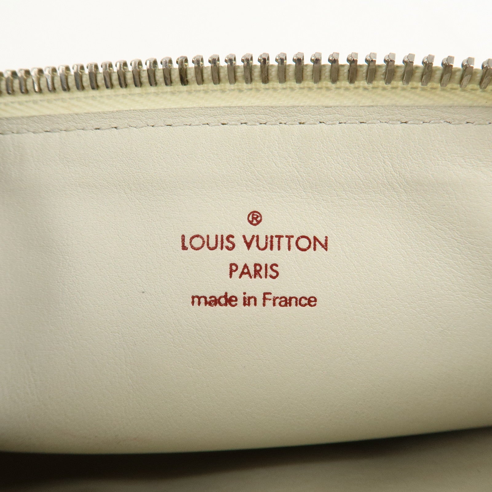 Louis Vuitton Suhari Inséparable Pouch Blanc M91937 Used