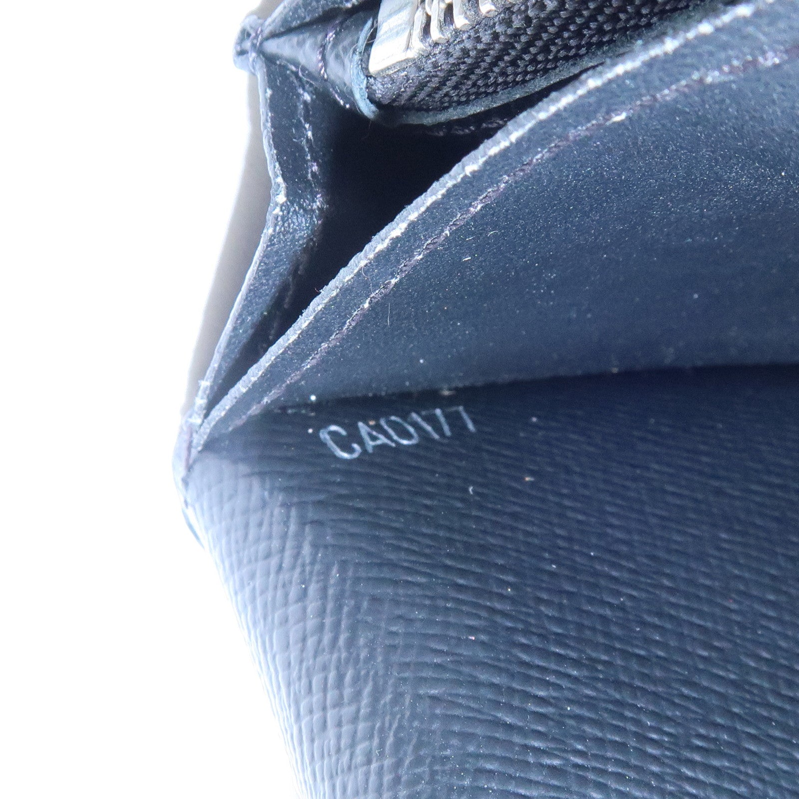 Louis Vuitton Epi Portefeuille Brazza Wallet Noir *T.S engraved Used