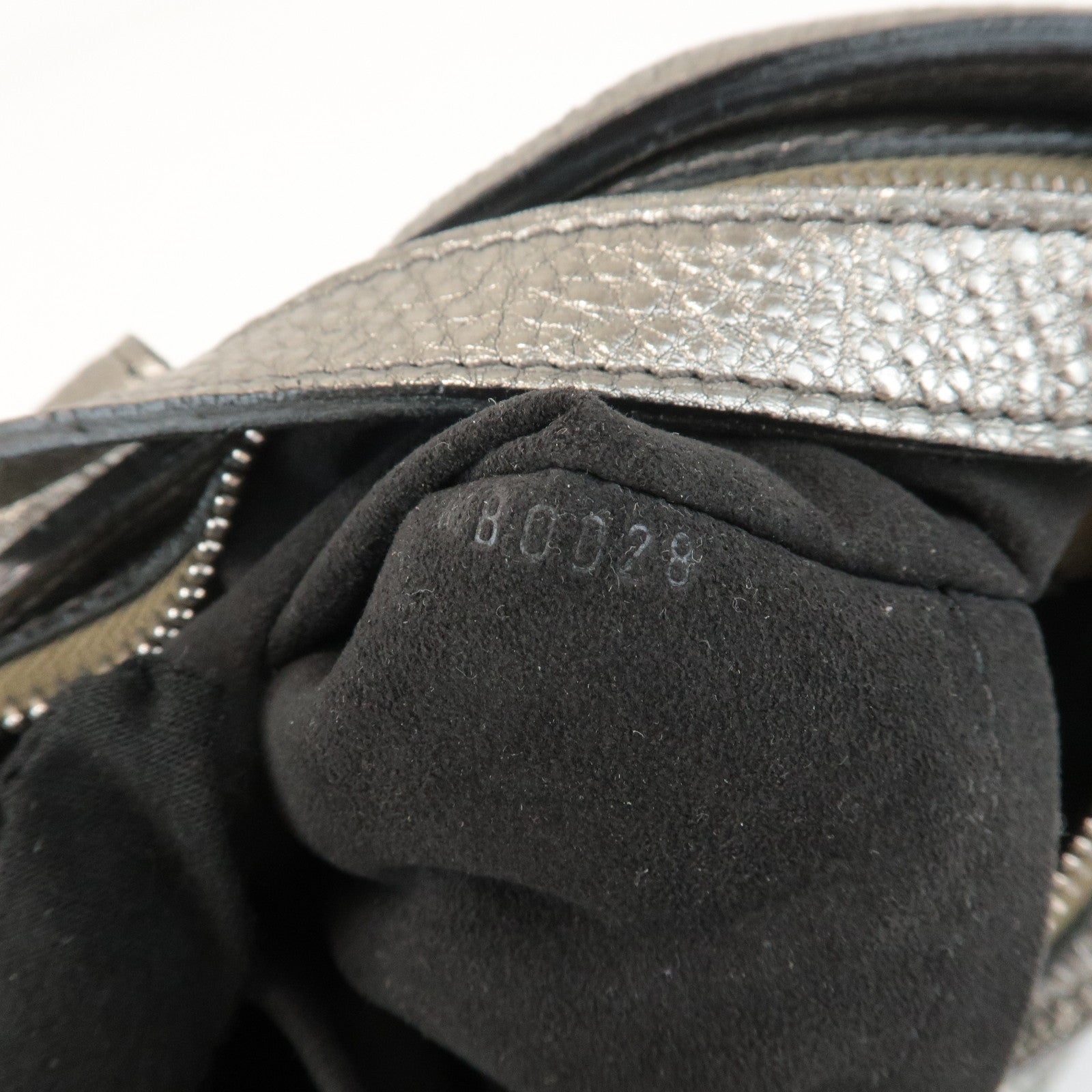 Louis Vuitton Monogram Mahina XS Shoulder Bag Metallic Silver M95718 Used