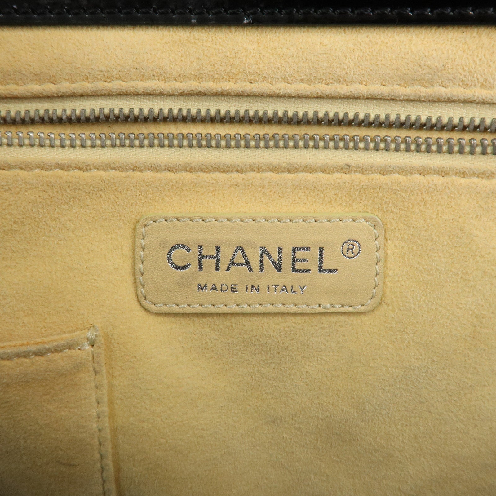 CHANEL COCO Mark No.5 Patent Leather Punching Hand Bag Black Used