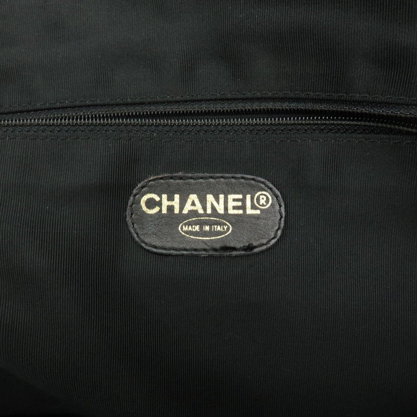 CHANEL Caviar Skin Chain Tote Bag Black Gold Used