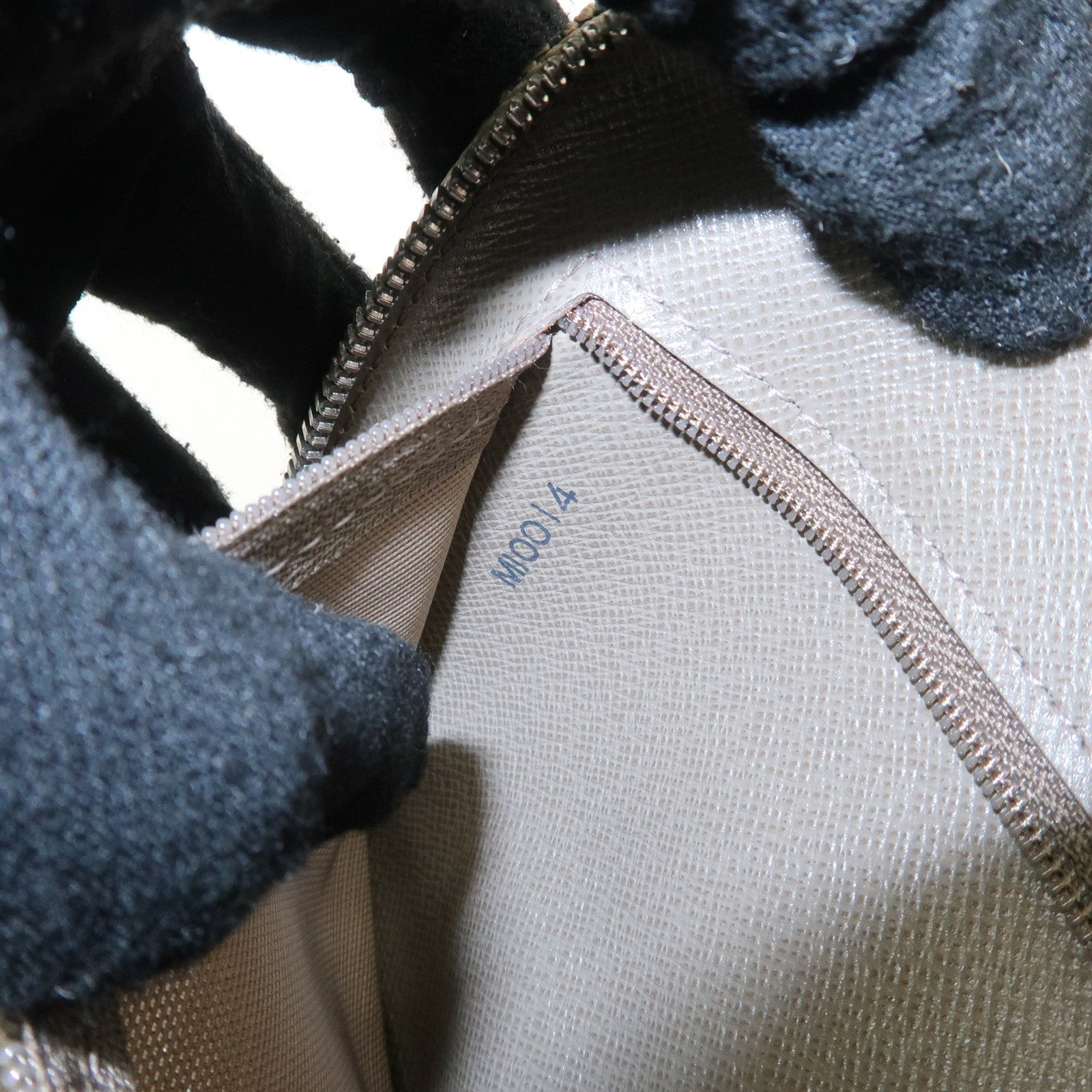 Louis Vuitton Damier Geant Mage Body Bag Terre M93500 Used