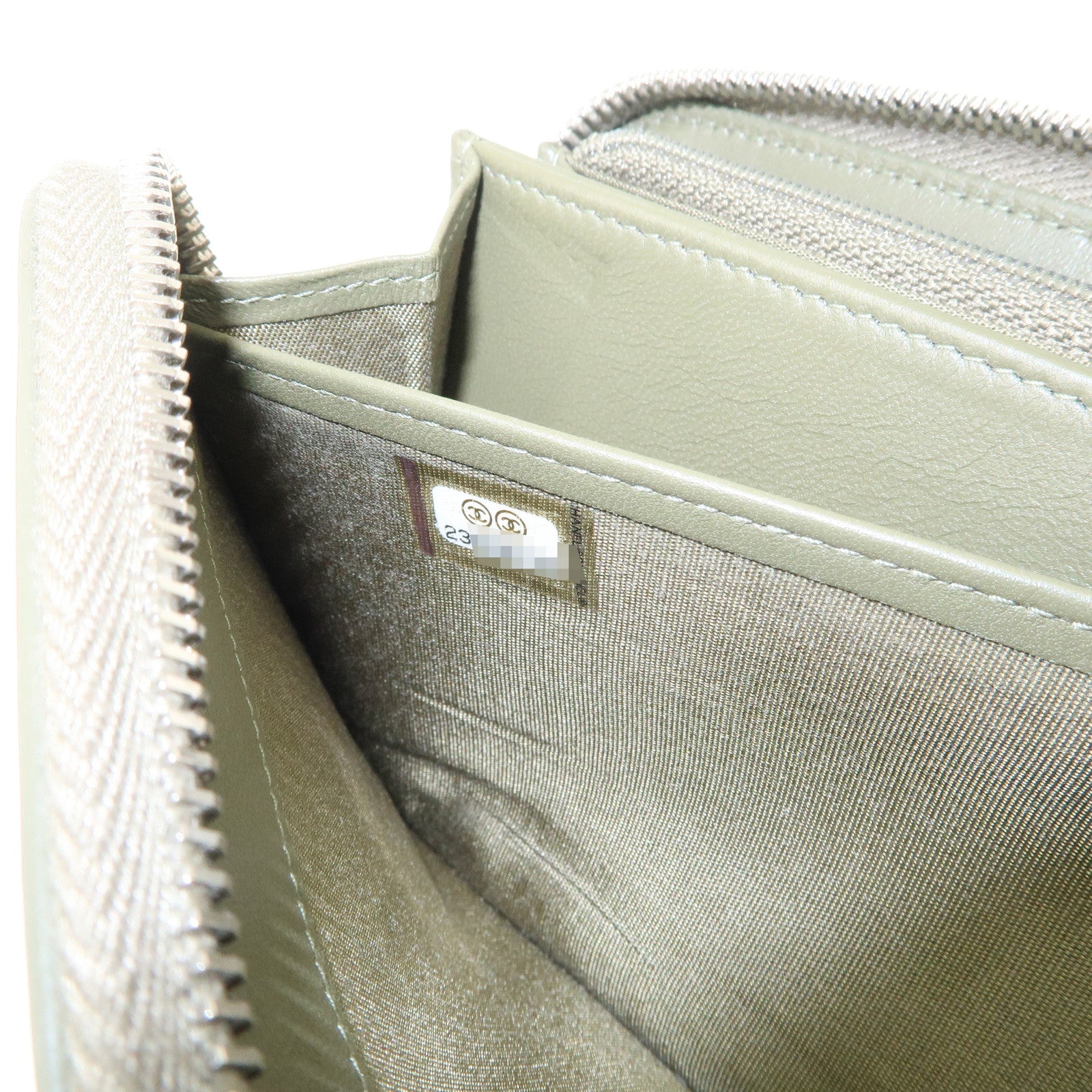 CHANEL Boy Chanel Rhine Stone Leather Round Zipper Long Wallet Used