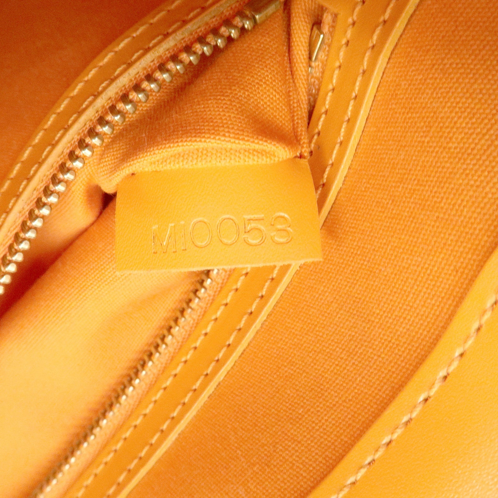 Louis Vuitton Epi SaintTropez Hand Bag Mandarin Orange M5246H Used