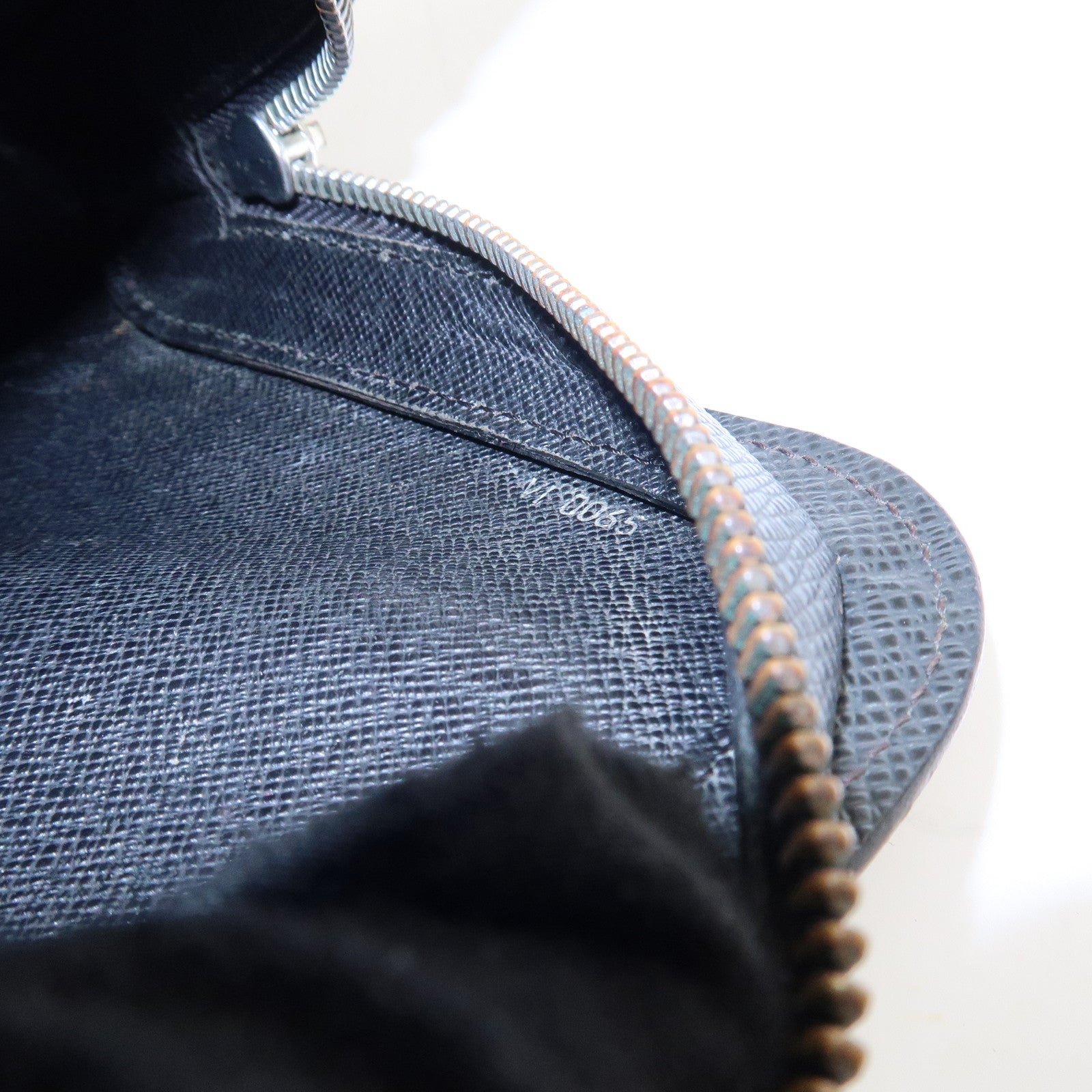 Louis Vuitton Taiga Baikal Clutch Bag Pouch Ardoise M30182 Used