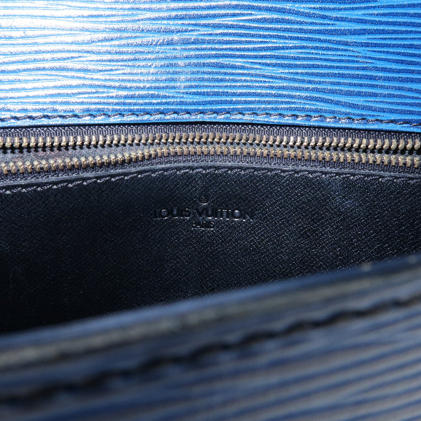 Louis Vuitton Epi Saint Cloud Shoulder Bag Blue M52195 Used