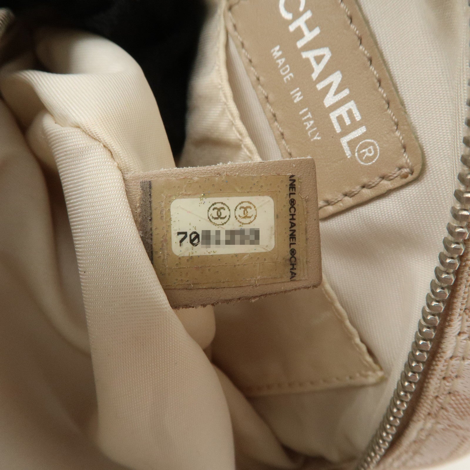 CHANEL New Travel Line Nylon Jacquard Leather Round Pouch T9951S Used