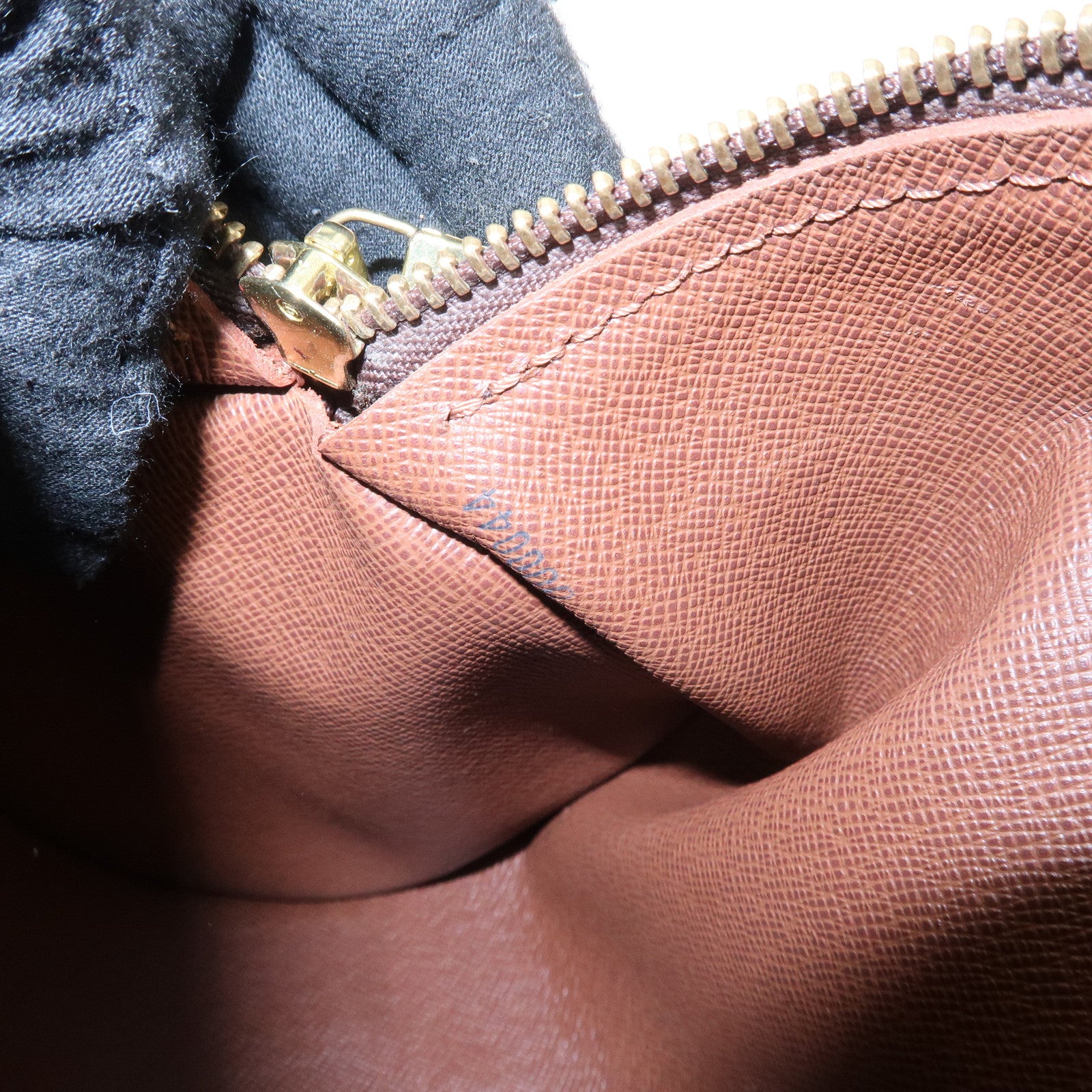 Louis Vuitton Monogram Papillon 26 Hand Bag New Style M51385 Used