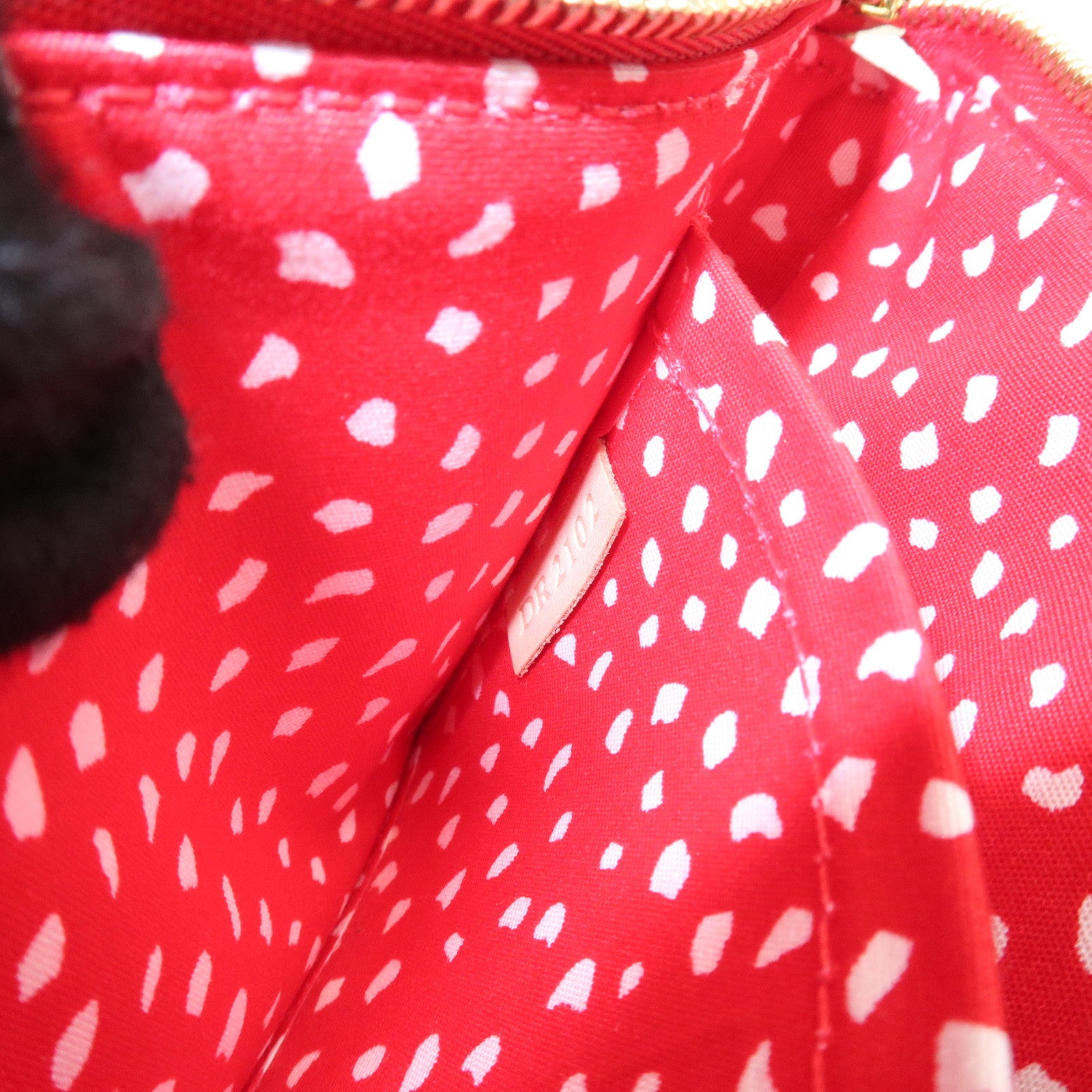 Louis Vuitton Vernis Dot Infinity Kusama Pochette Accessesoires Used