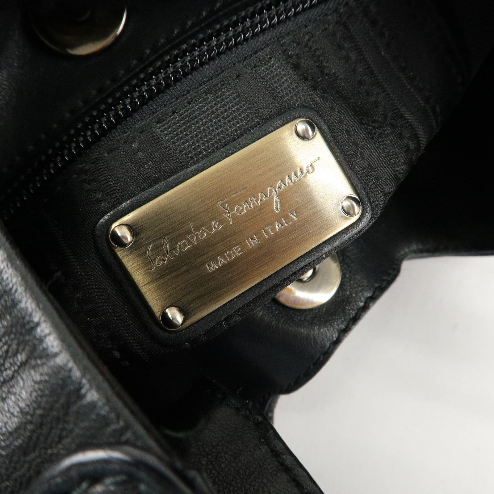 Ferragamo Gancini Leather Shoulder Bag Hand Bag Black Used
