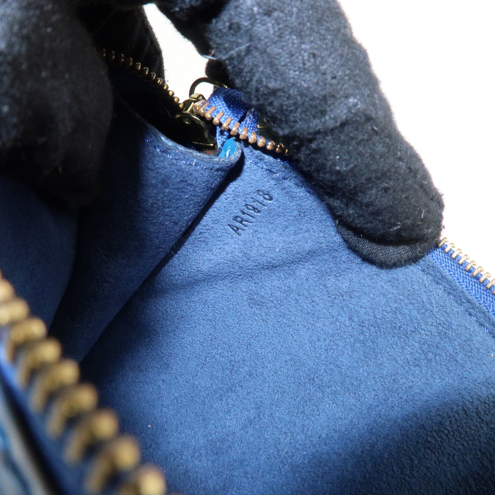 Louis Vuitton Epi Pochette Accessoires OldStyle Toledo Blue M52947 Used