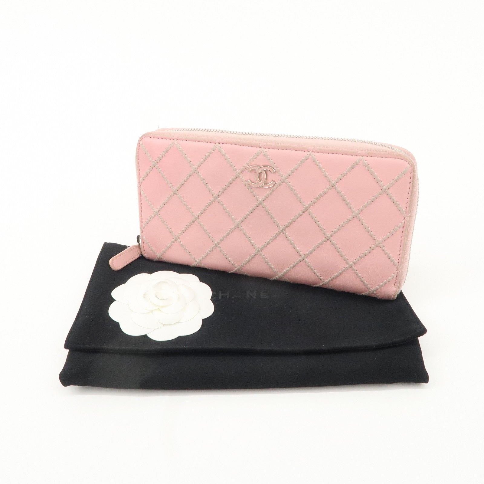 CHANEL Wild Stitch Lamb Skin Round Zipper Long Wallet A80143 Used