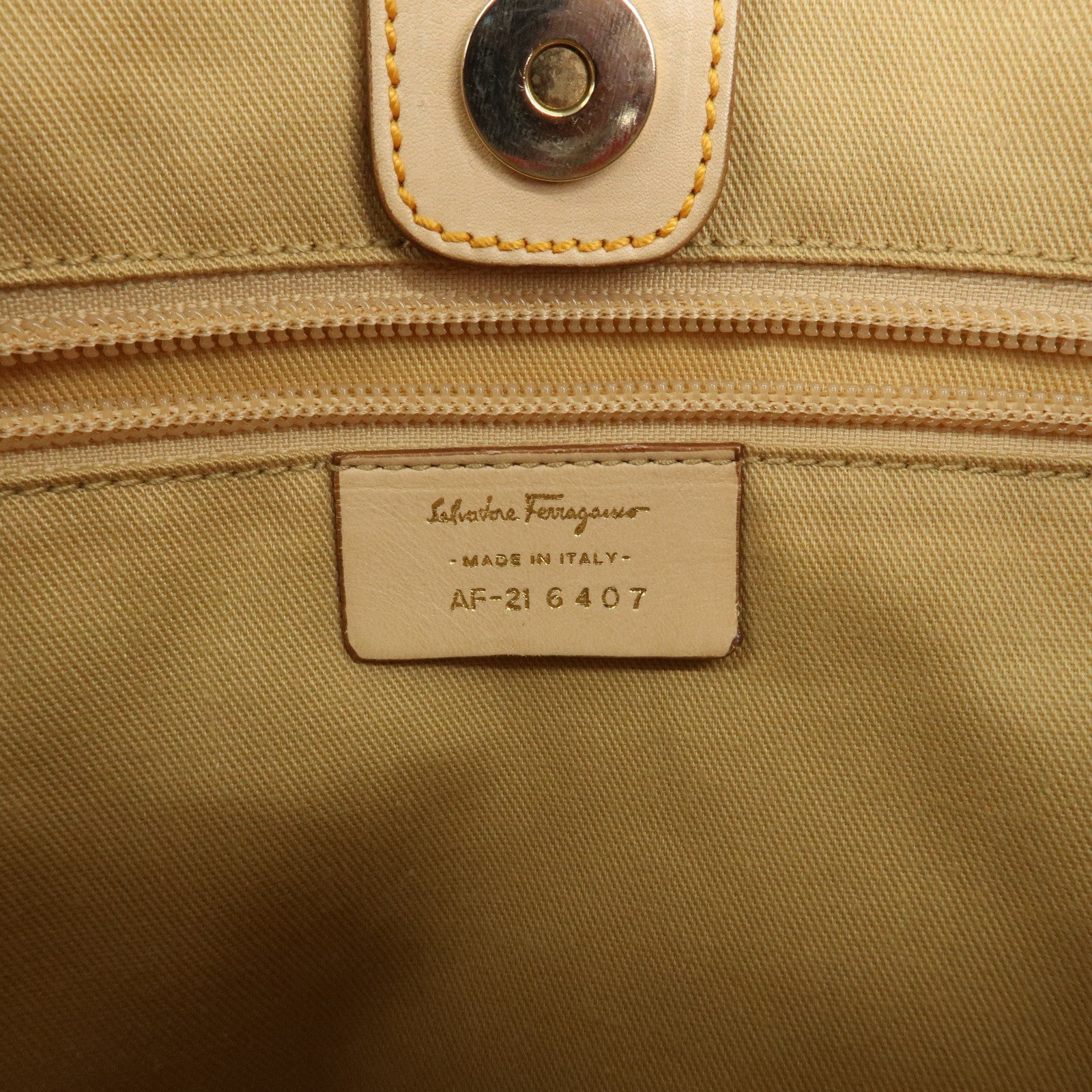 Ferragamo Nylon Leather Tote Bag Animal Multi Color AF-216407 Used